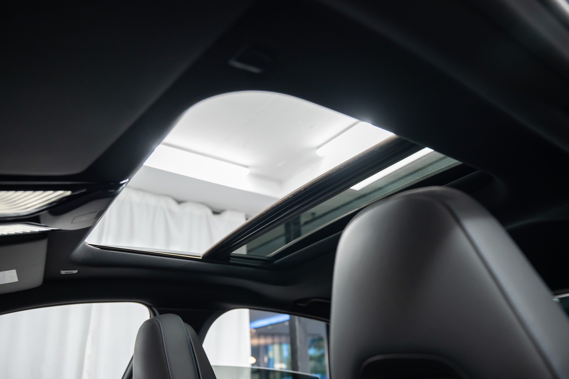 BMW M440i xDrive 48V Gran Coupé M Sport PRO Steptronic *Performance-Sitze*Laser*Panorama*Head-Up*-image-17