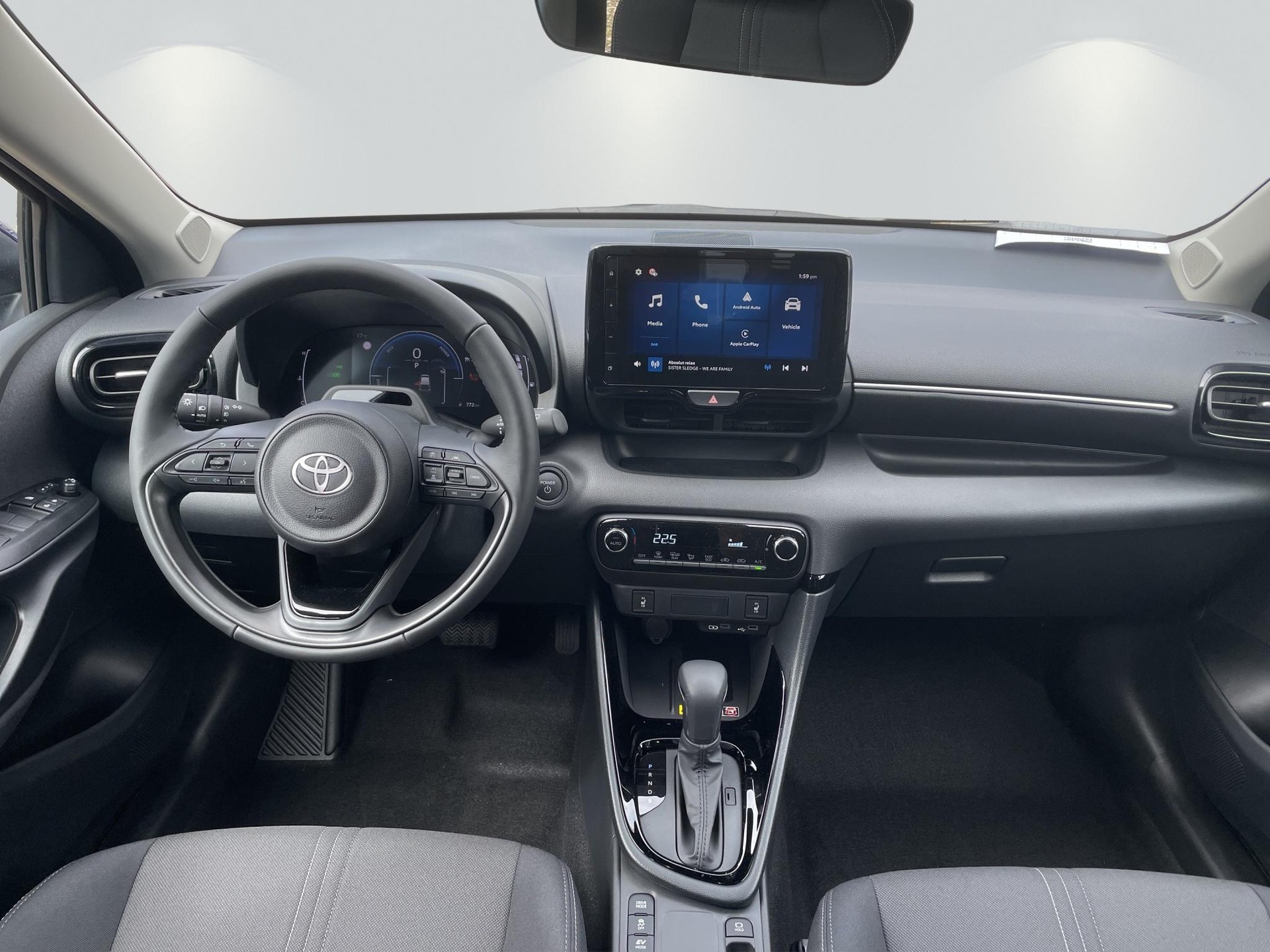 TOYOTA Yaris 1.5 VVT-i HSD Trend-image-12
