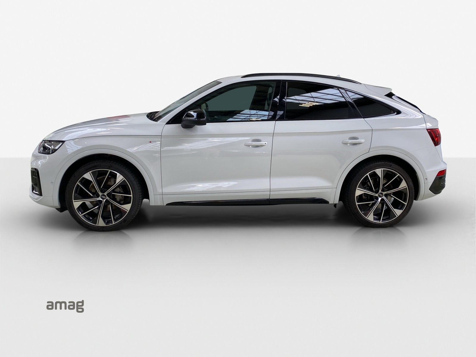 AUDI Q5 Sportback 45 TFSI Black Edition quattro S-tronic-image-1