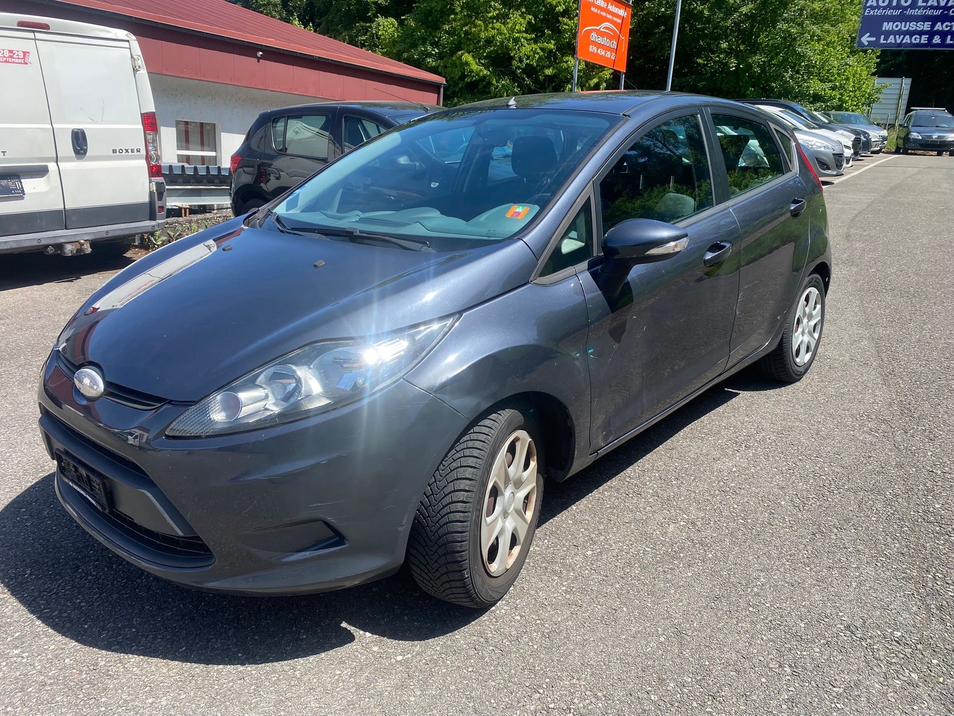 FORD Fiesta 1.25 16V Titanium-image-2