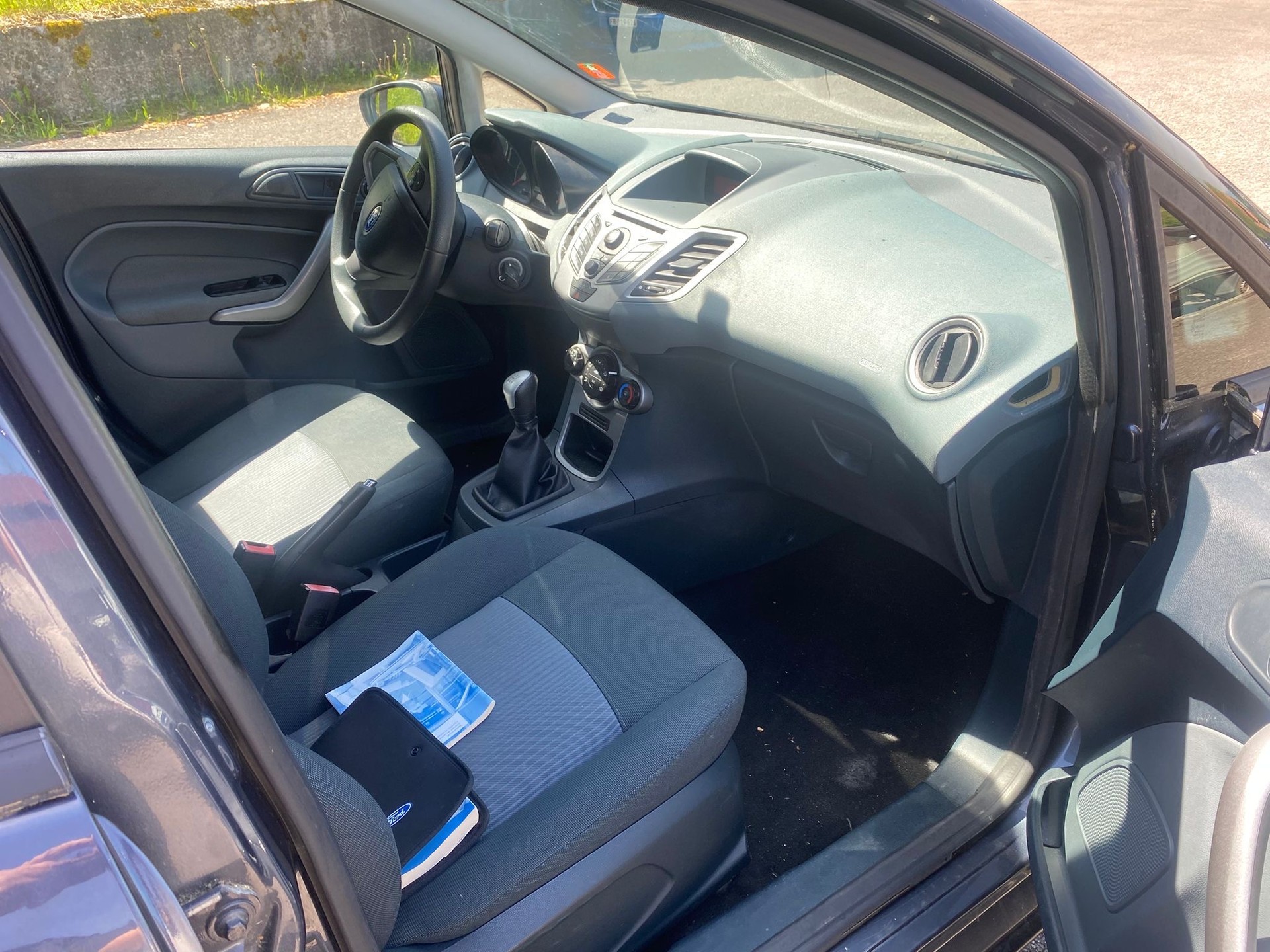 FORD Fiesta 1.25 16V Titanium-image-5