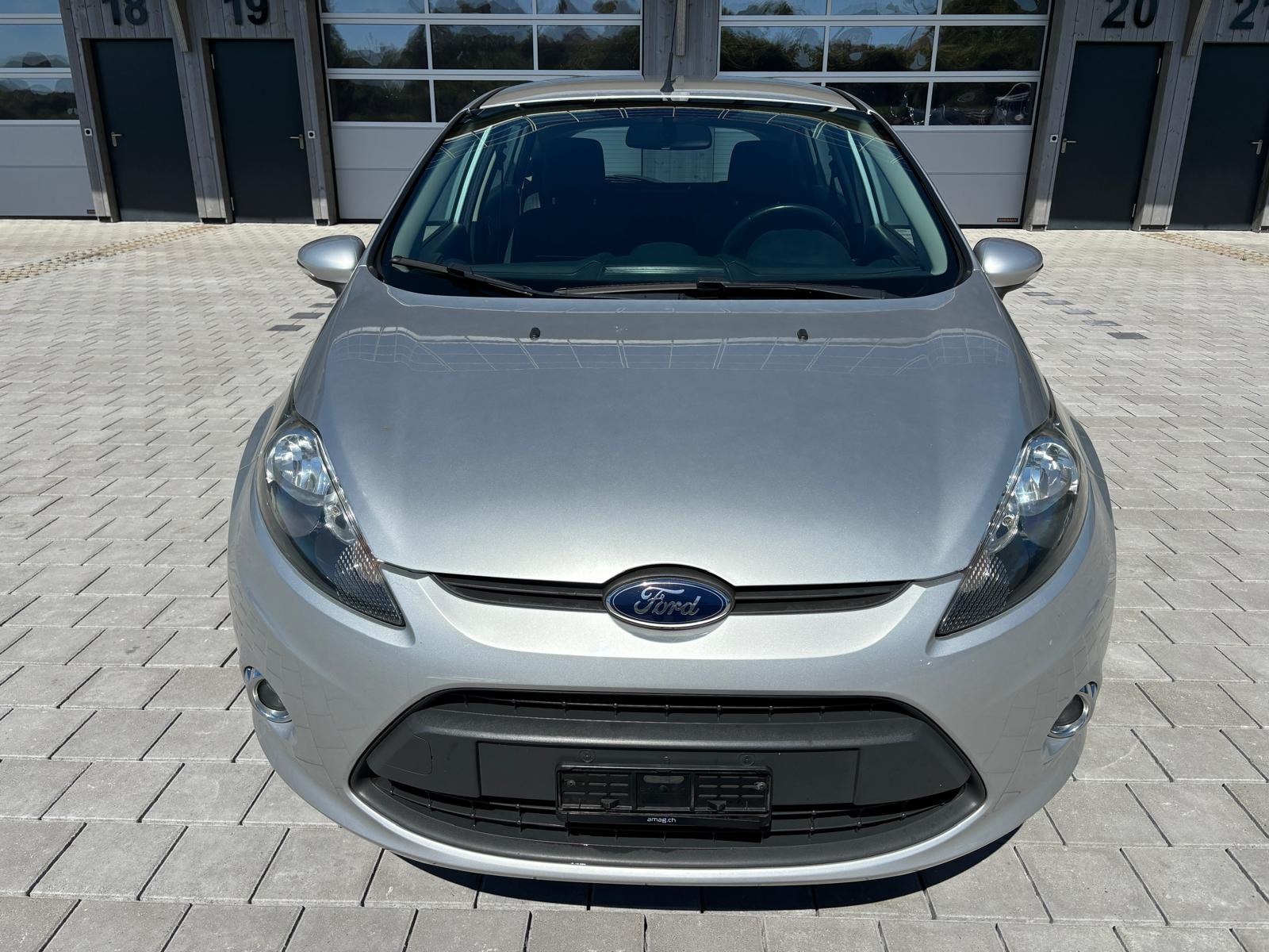 FORD Fiesta 1.25 16V Ambiente-image-0