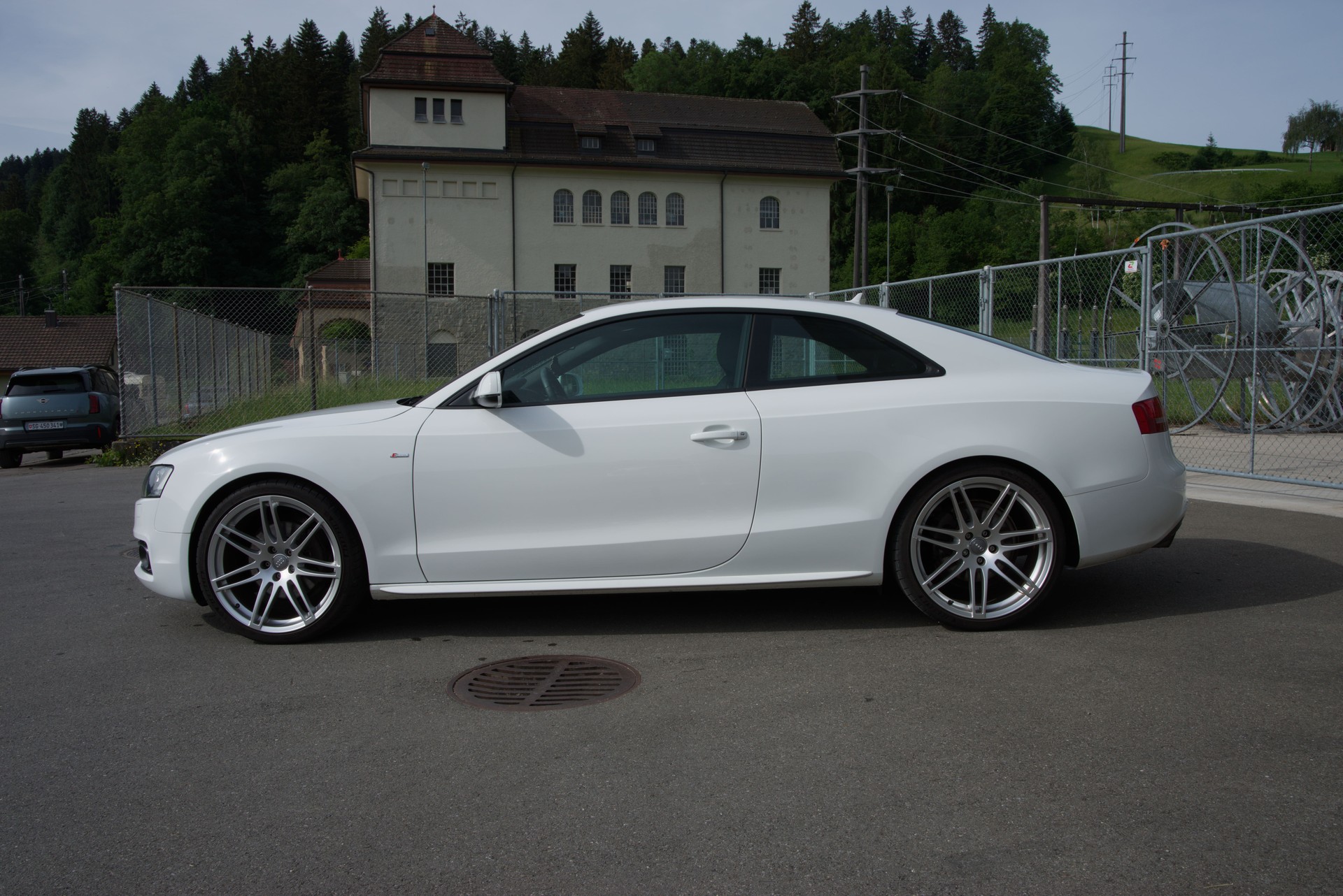 AUDI 2.0 TFSI quattro-image-3