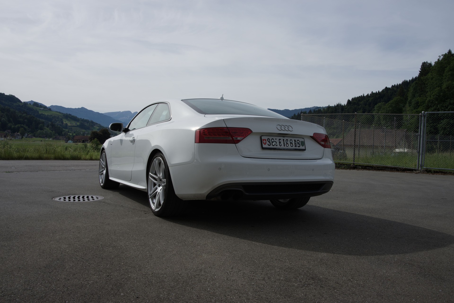 AUDI 2.0 TFSI quattro-image-4