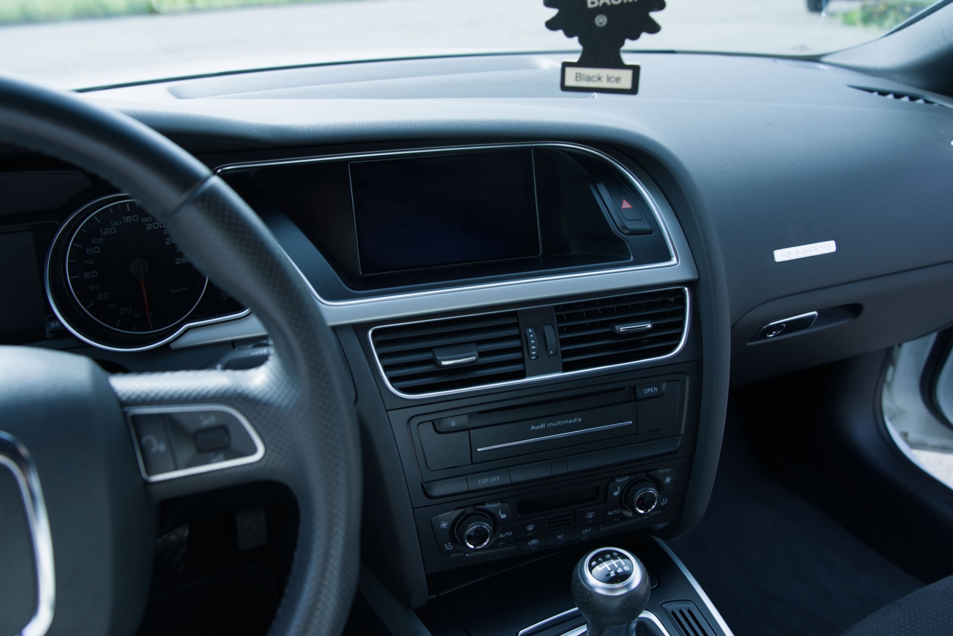 AUDI 2.0 TFSI quattro-image-10