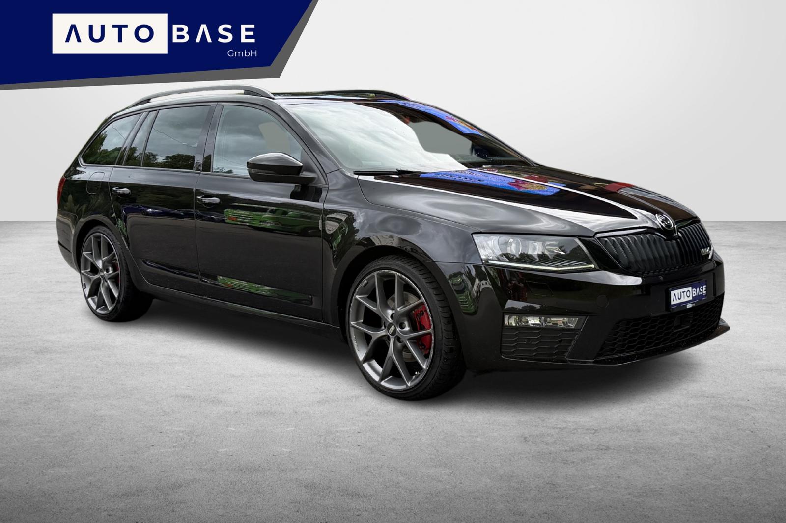 SKODA Octavia Combi 2.0 TDI RS 4x4 DSG * CH Fahrzeug *-image-6