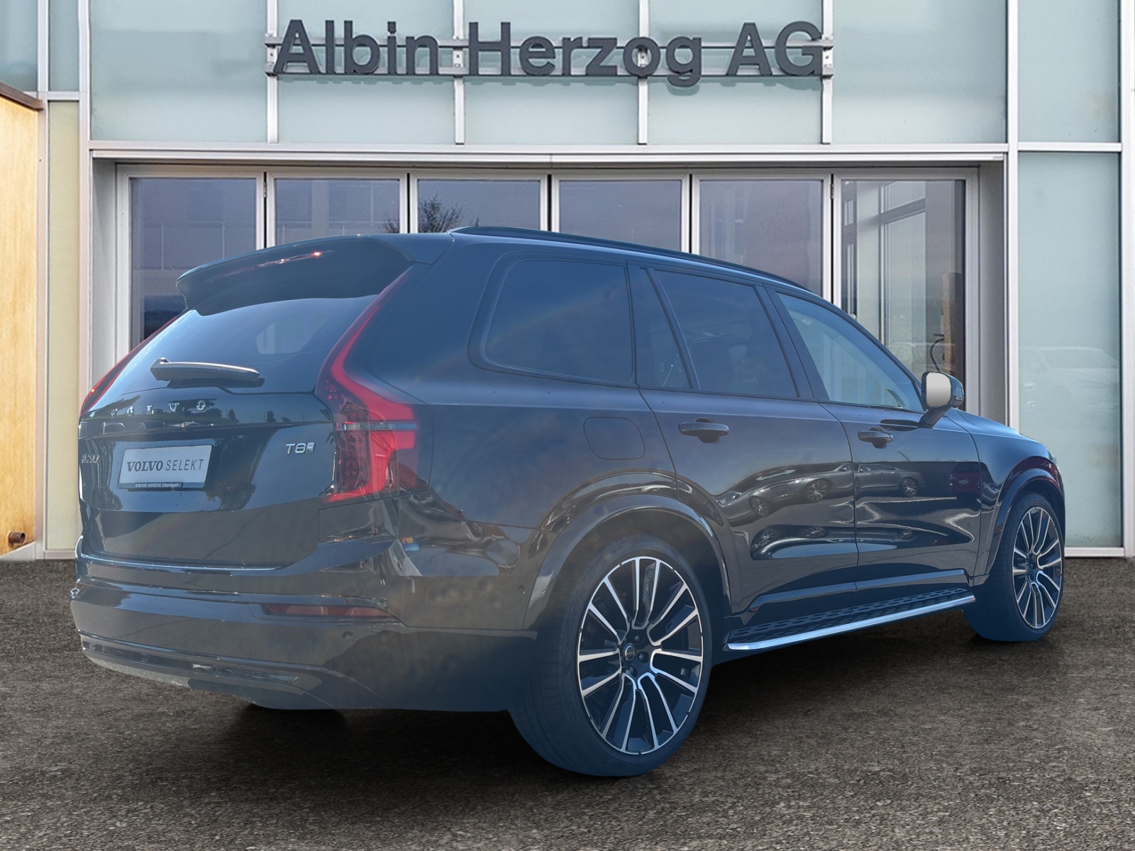 VOLVO XC90 2.0 T8 TE Ultra Dark eAWD-showroom-element-3