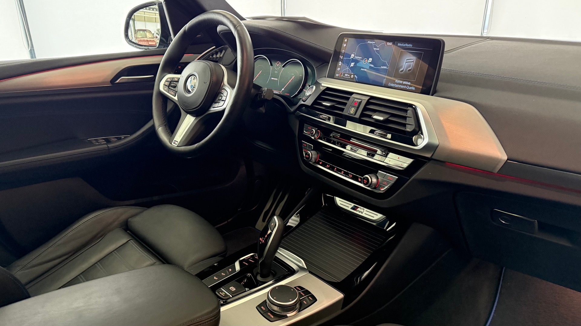 BMW X3 M40i-image-4