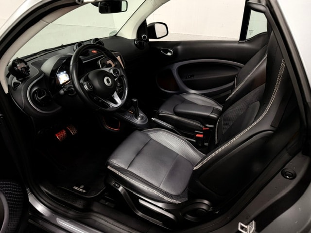 SMART fortwo Brabus Cabrio 109 Xclusive twinmatic-image-15