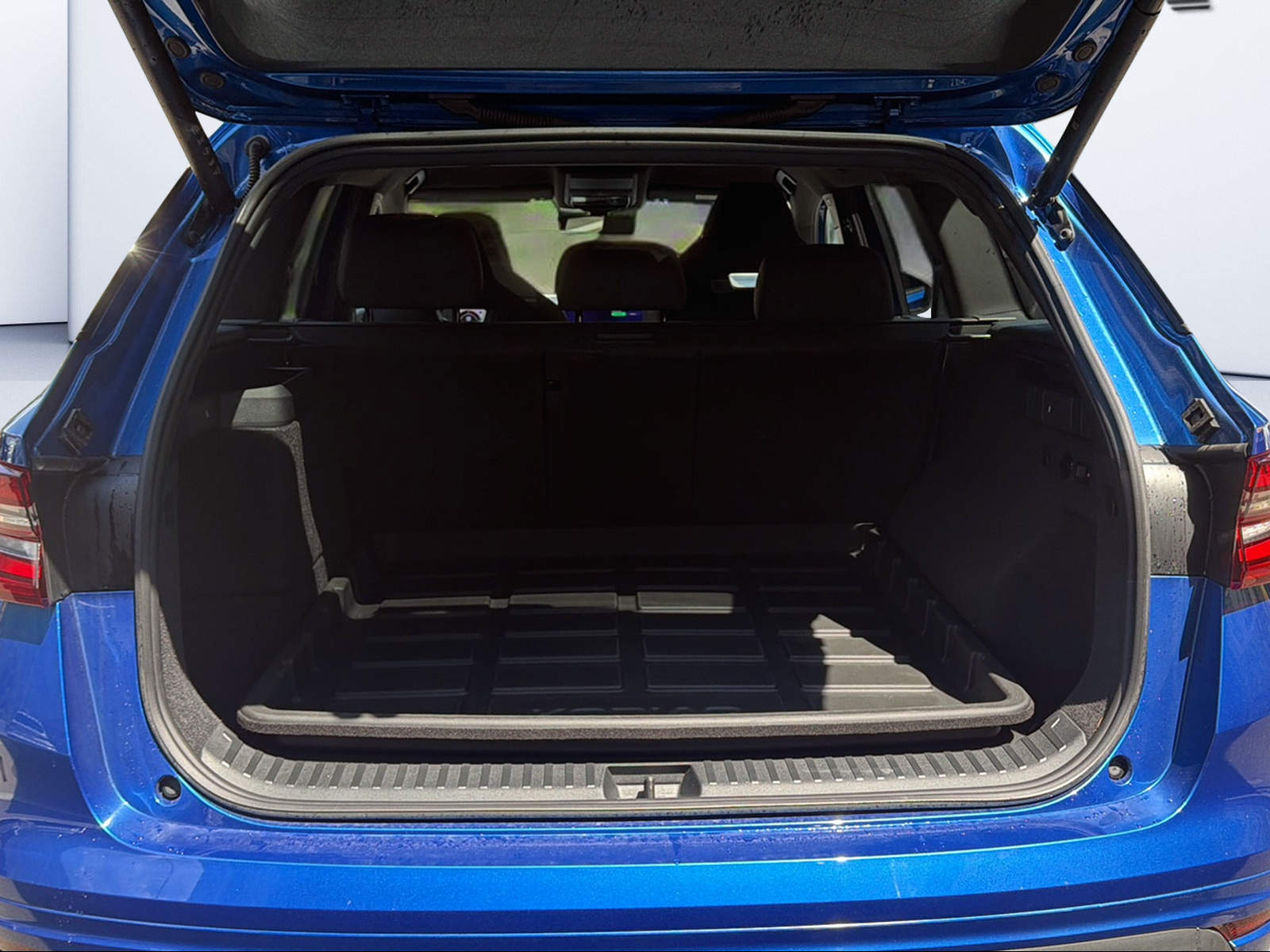 SKODA Kodiaq 1.5 TSI PHEV Sportline-image-8
