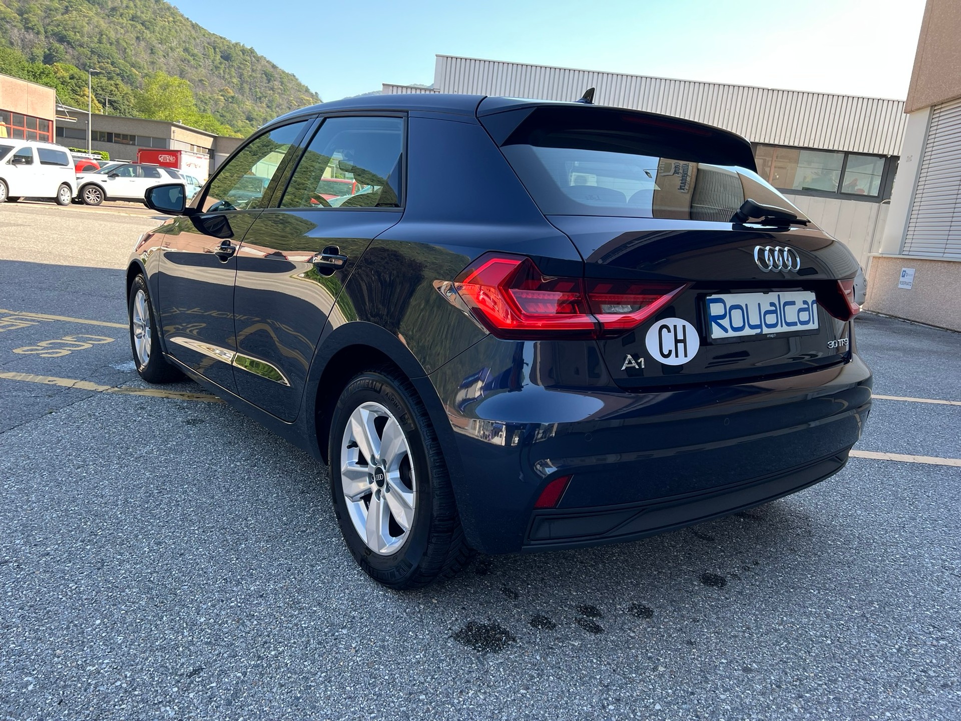 AUDI A1 Sportback 30 TFSI advanced S-tronic-image-3