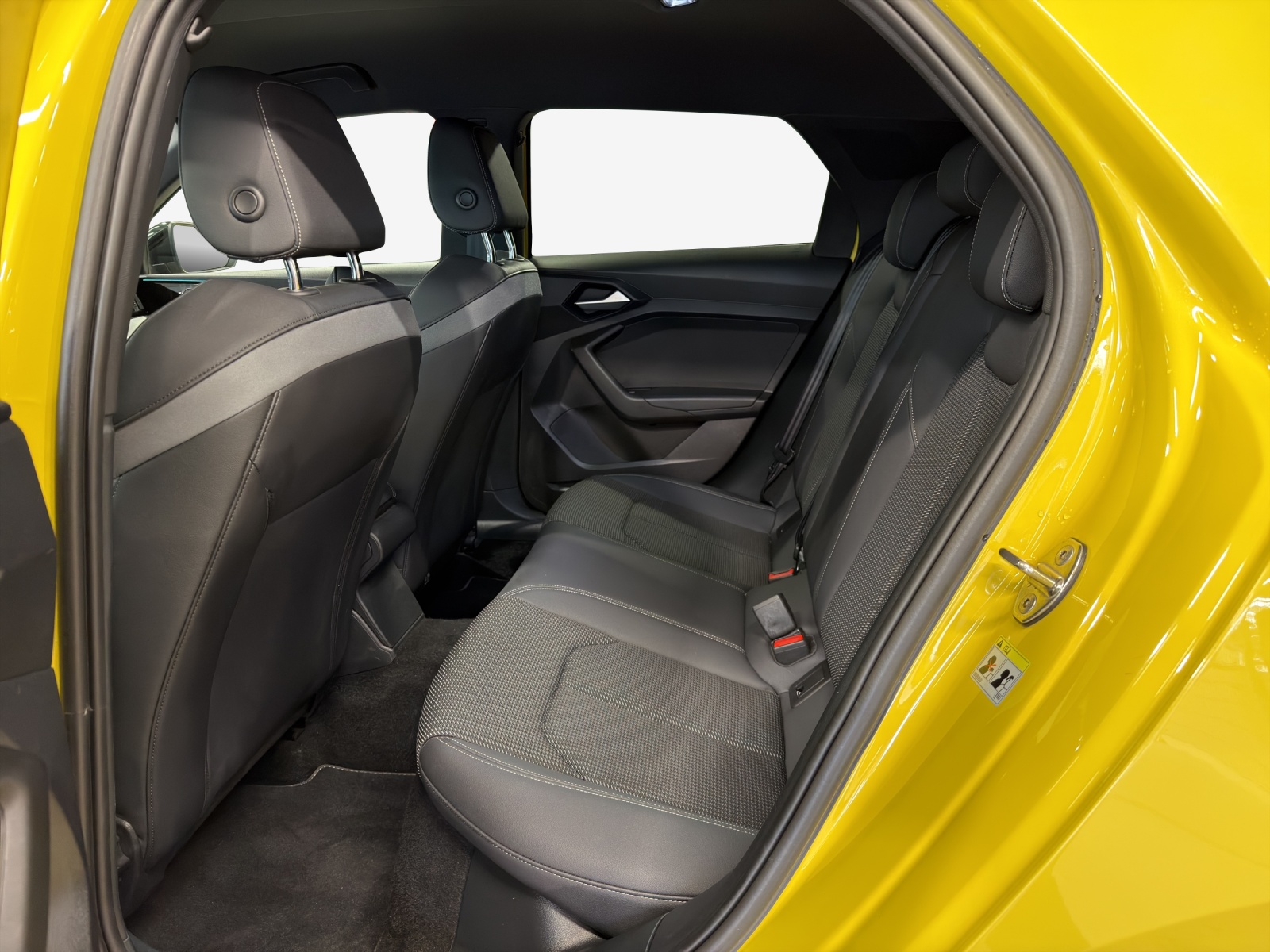 AUDI A1 Sportback 30 TFSI-image-11
