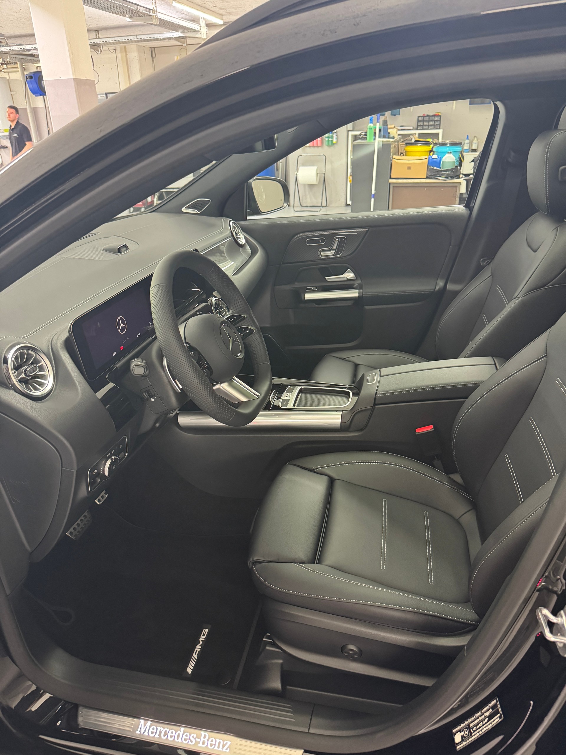 MERCEDES-BENZ GLA 250 4MATIC Swiss Star-image-5