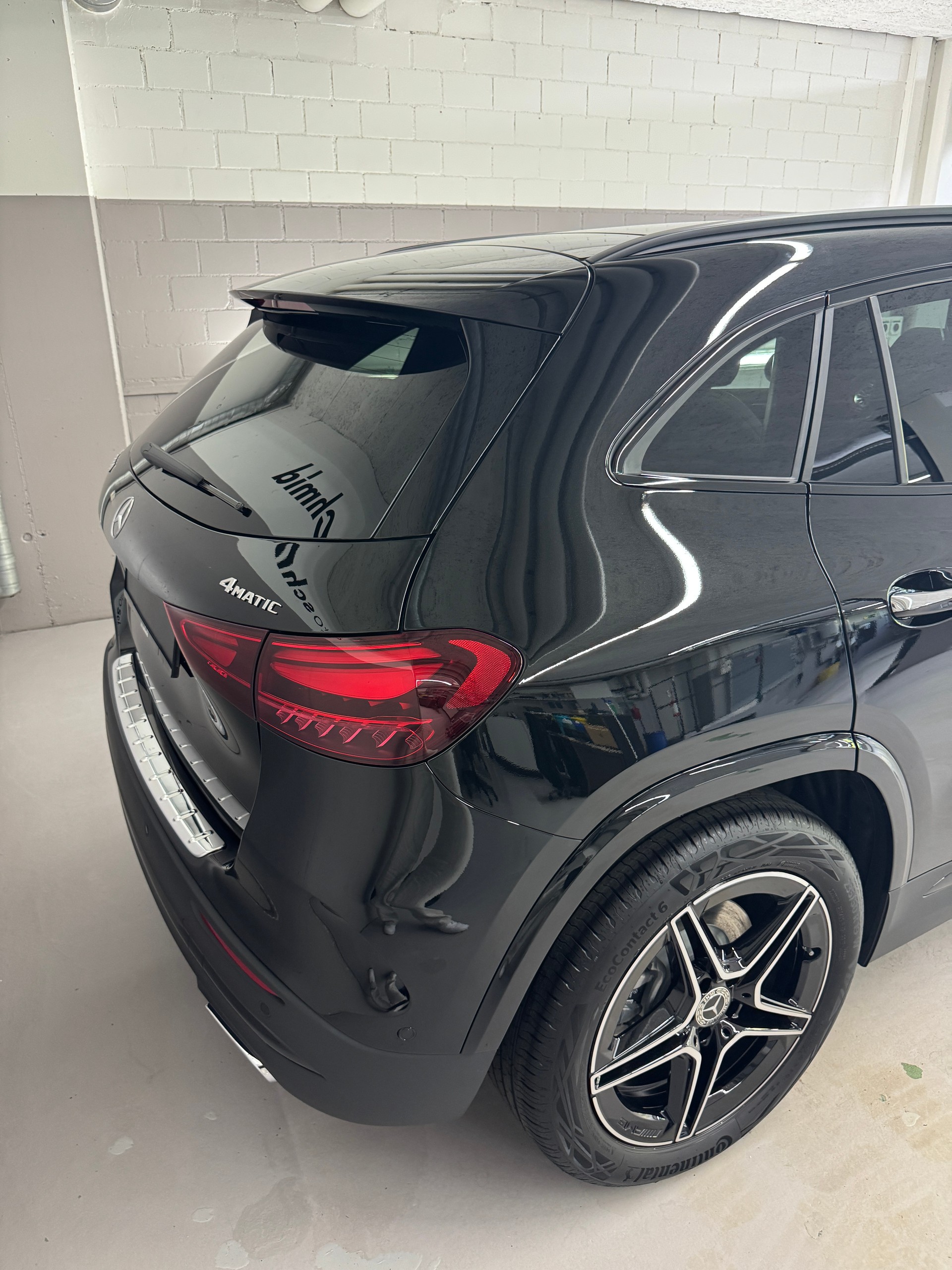 MERCEDES-BENZ GLA 250 4MATIC Swiss Star-image-4