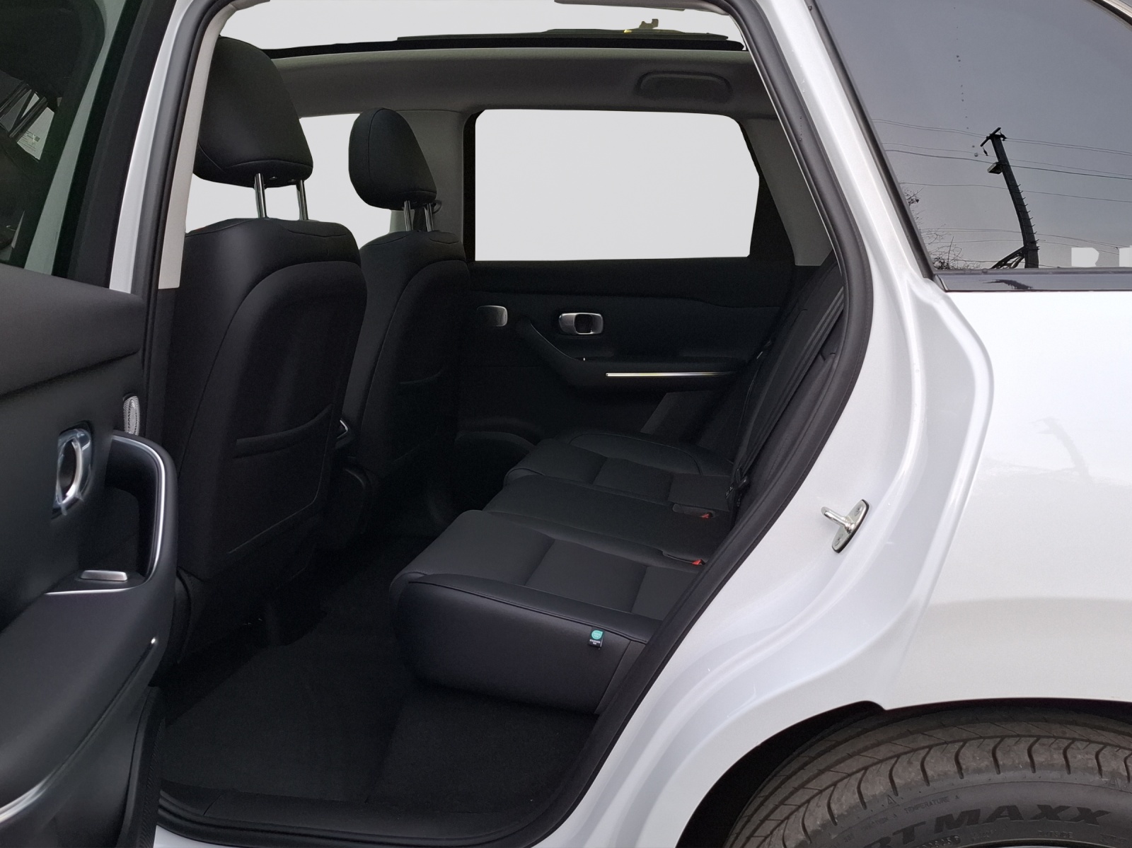 LEAPMOTOR C10 REEV 28kWh Design-image-8