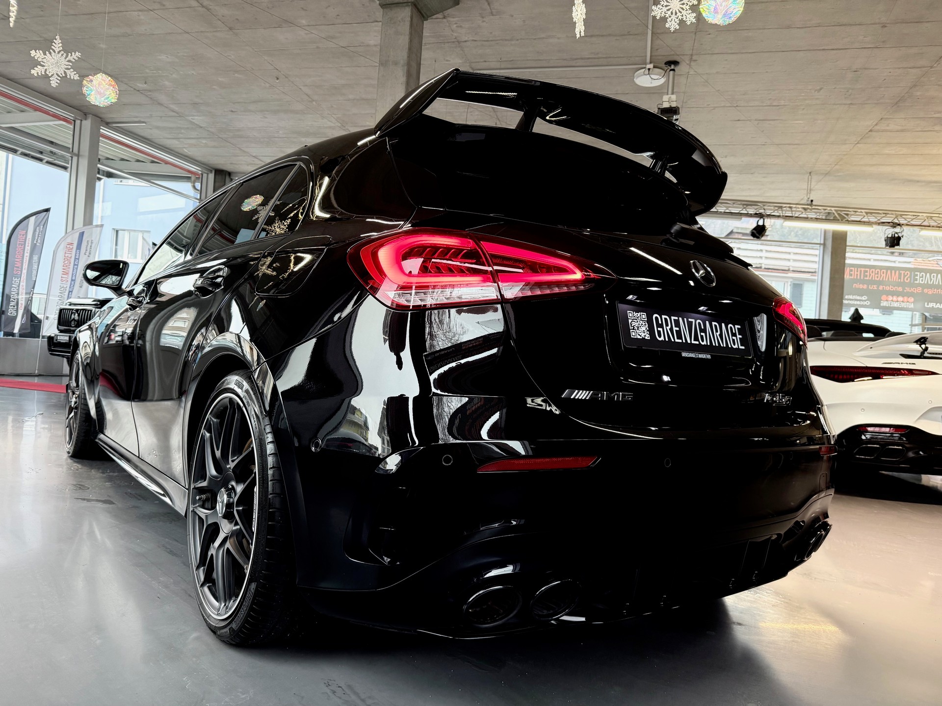 MERCEDES-BENZ A AMG 45 S 4Matic+ 8G-DCT-image-5