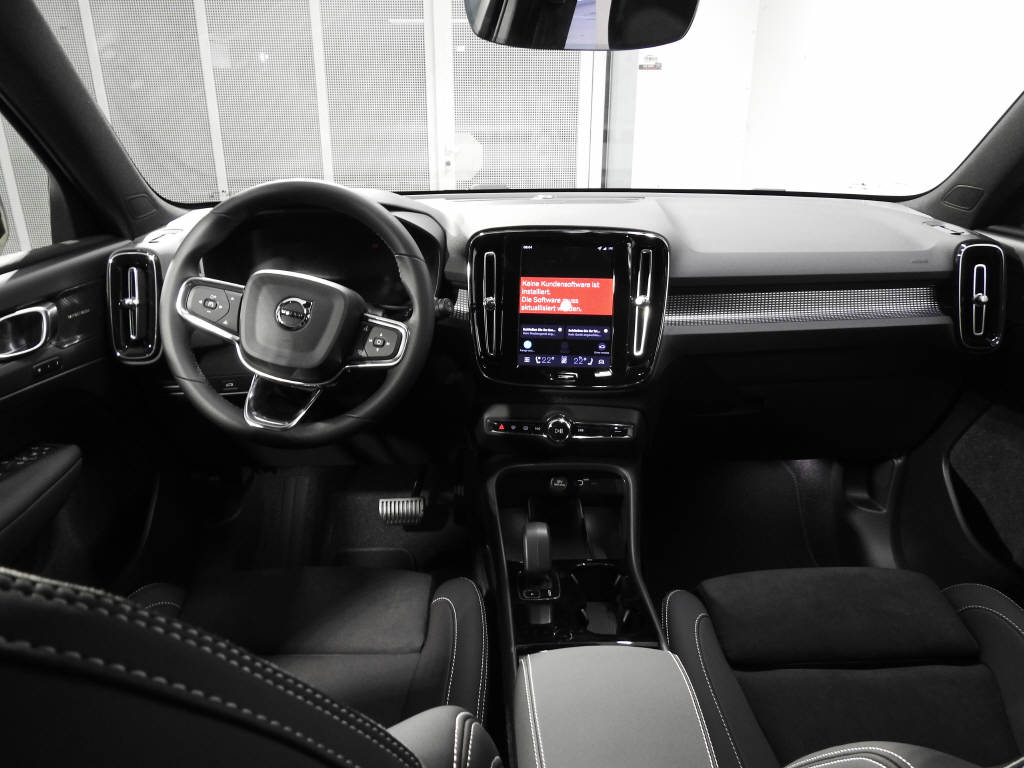 VOLVO EX40 Twin Ultra AWD-image-7