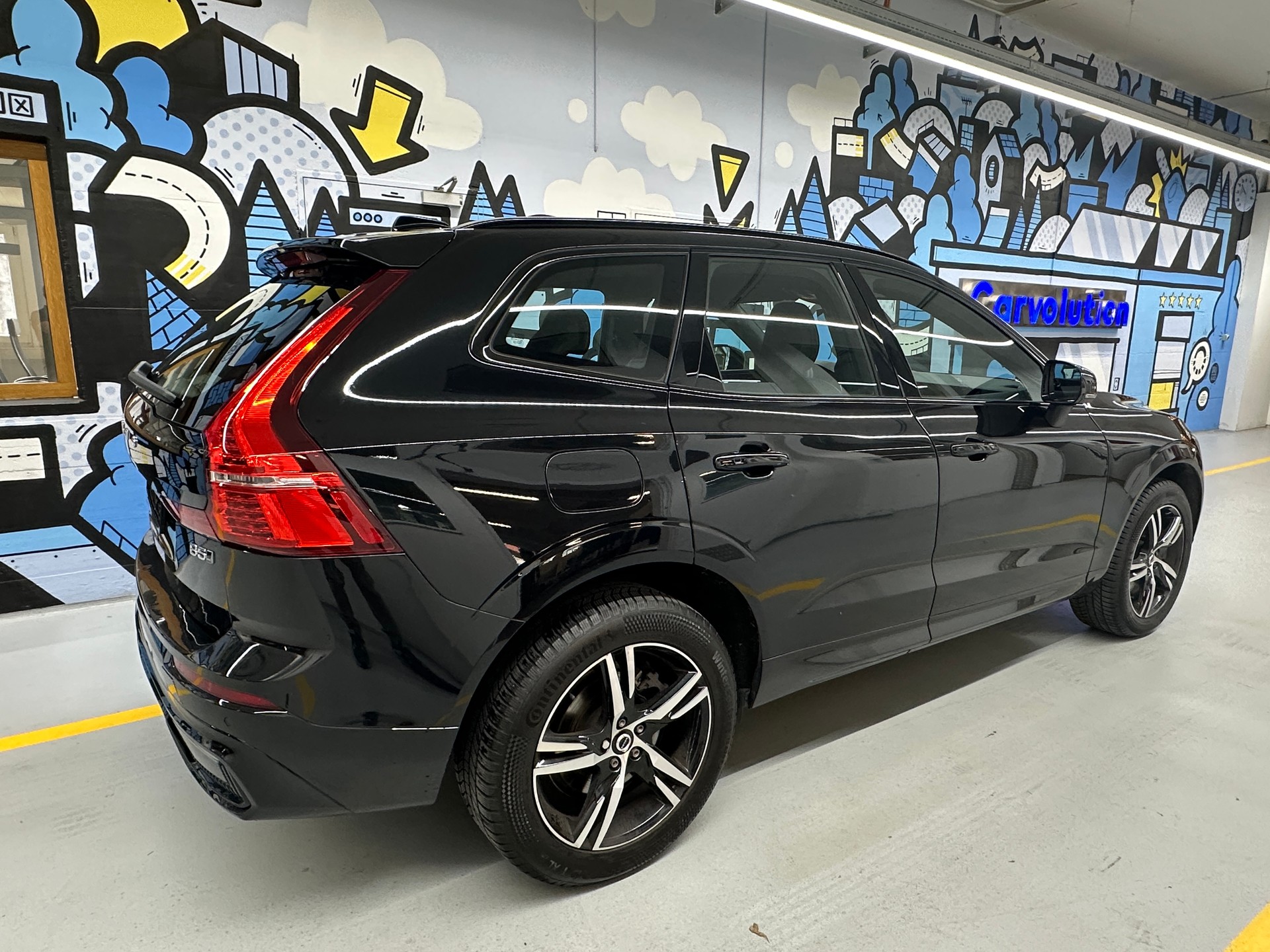 VOLVO XC60 B5 Diesel Mild Hybrid AWD R-Design Geartronic-image-3