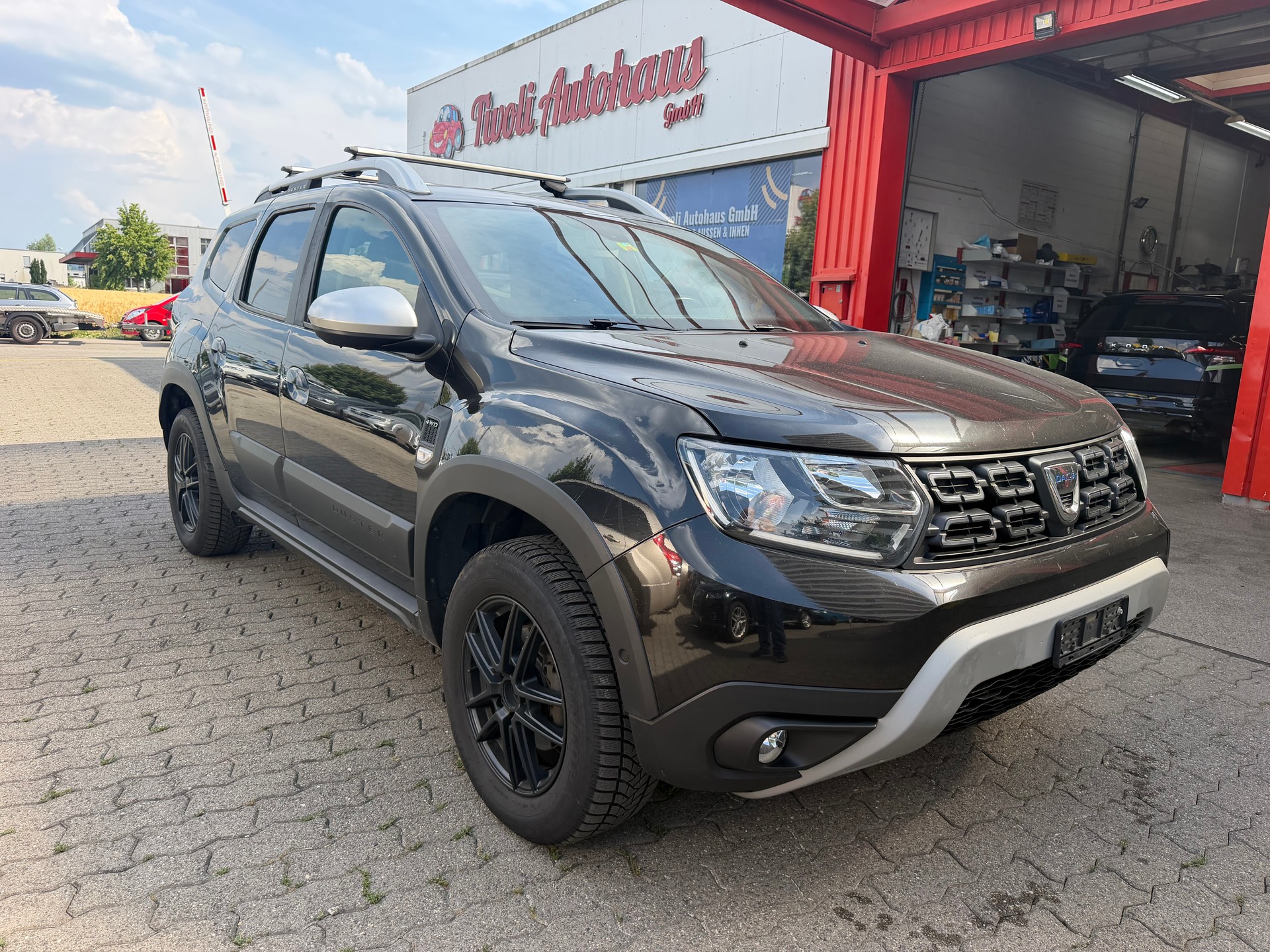 DACIA Duster TCe 125 Essential 4x4-image-1