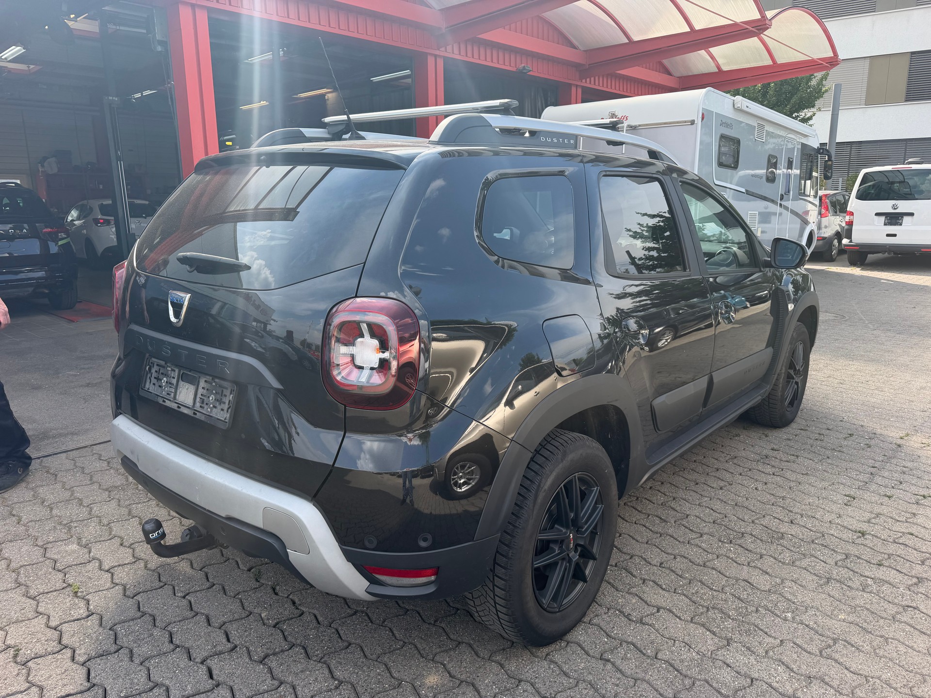 DACIA Duster TCe 125 Essential 4x4-image-3