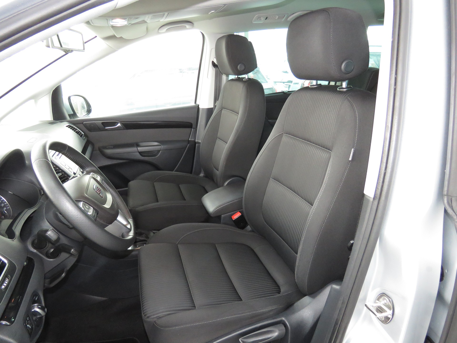 SEAT Alhambra 1.4 TSI Style Viva Eco DSG (7-Plätzer, Automat)-image-7