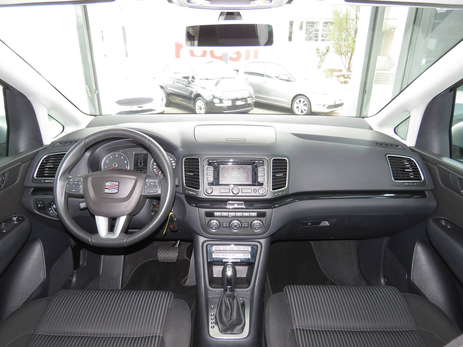 SEAT Alhambra 1.4 TSI Style Viva Eco DSG (7-Plätzer, Automat)-image-15