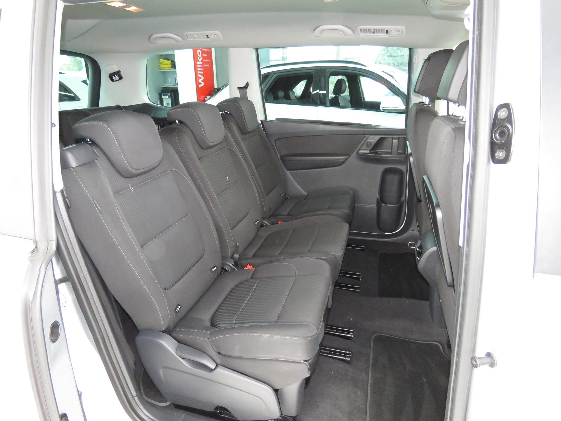 SEAT Alhambra 1.4 TSI Style Viva Eco DSG (7-Plätzer, Automat)-image-13
