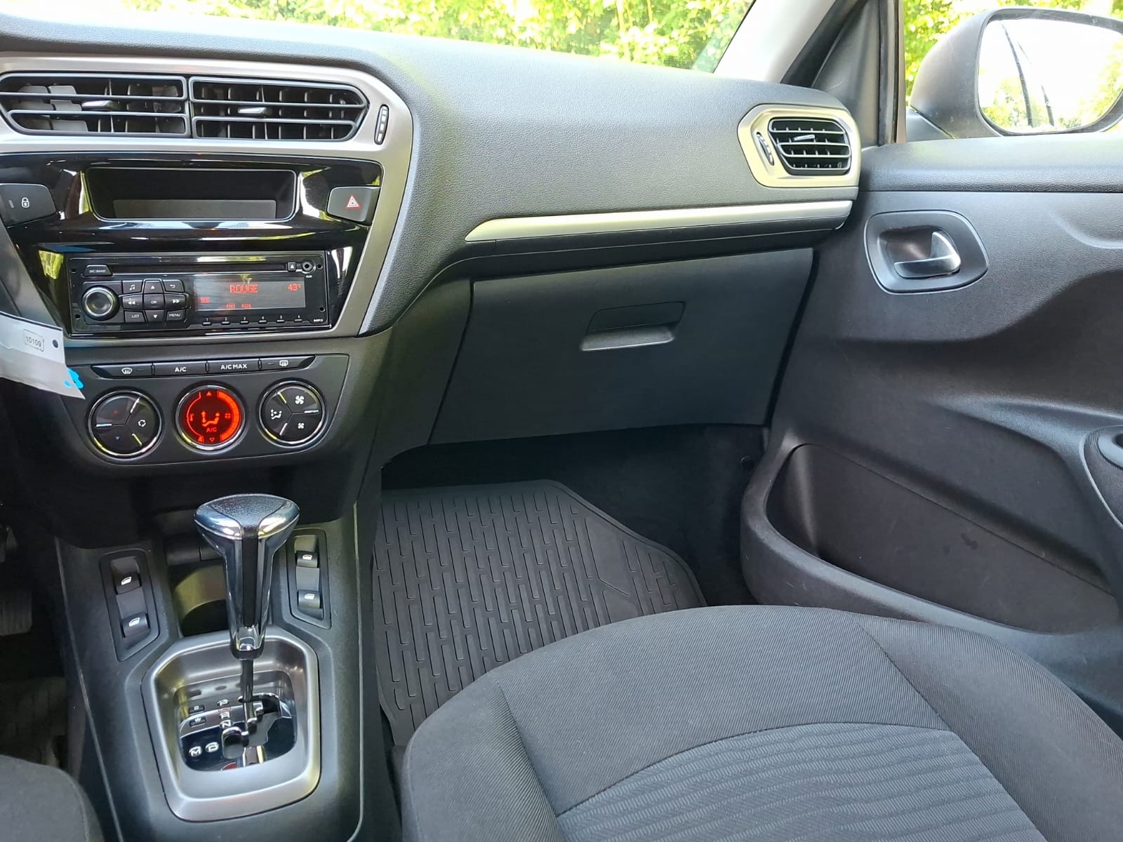 PEUGEOT 301-image-14