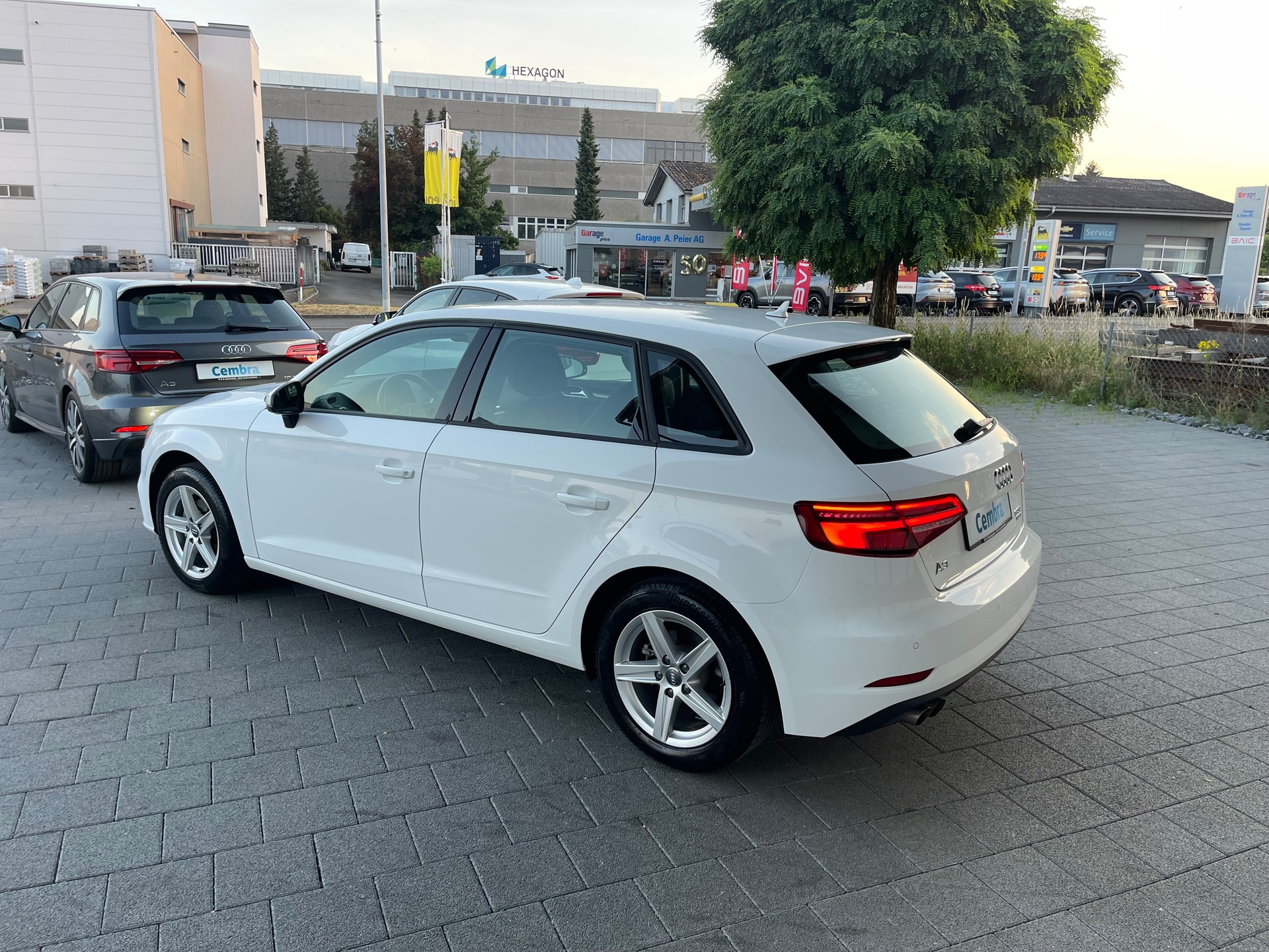 AUDI A3 Sportback 1.4 TFSI Design S-tronic-image-7