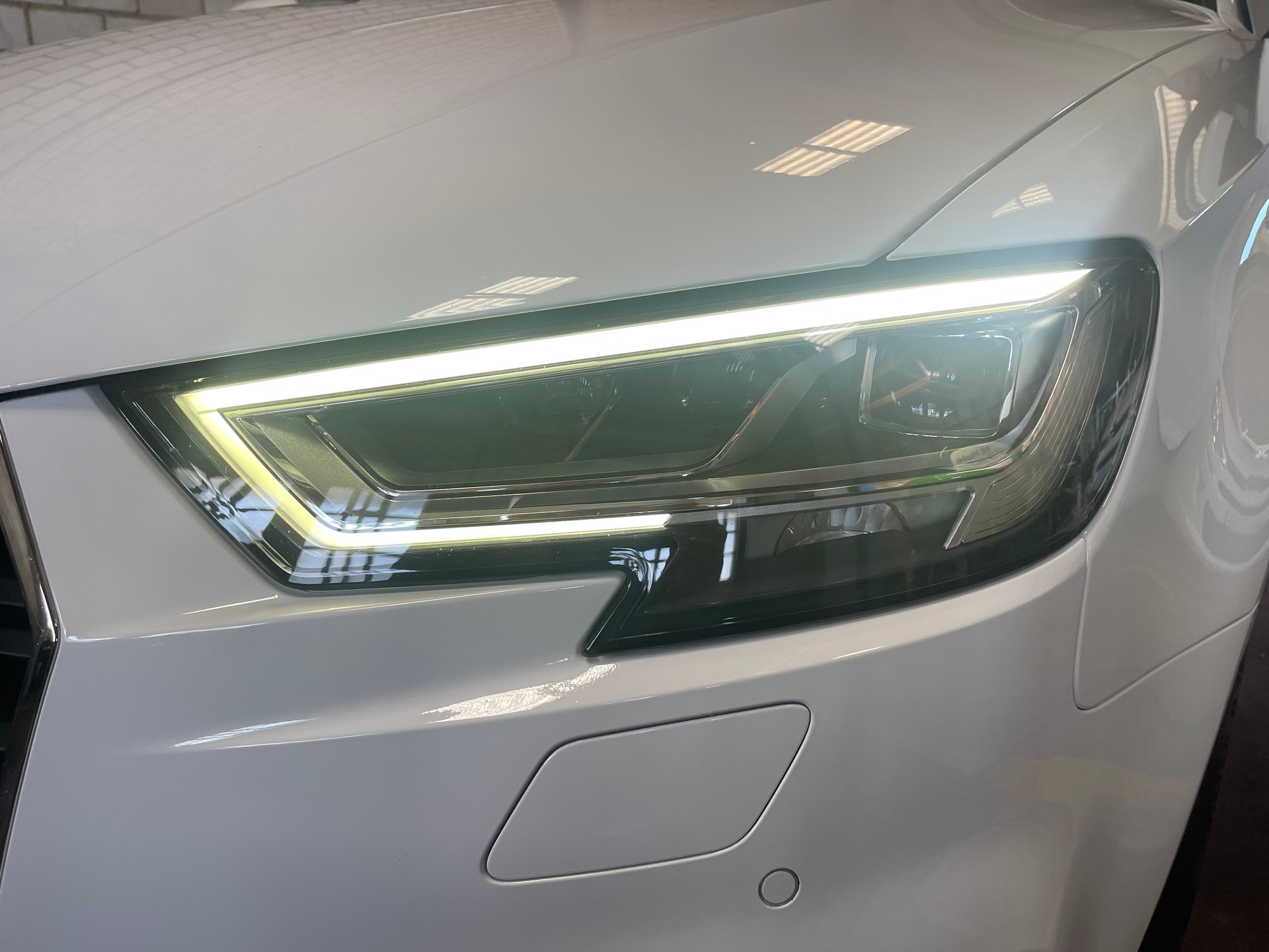 AUDI A3 Sportback 1.4 TFSI Design S-tronic-image-11