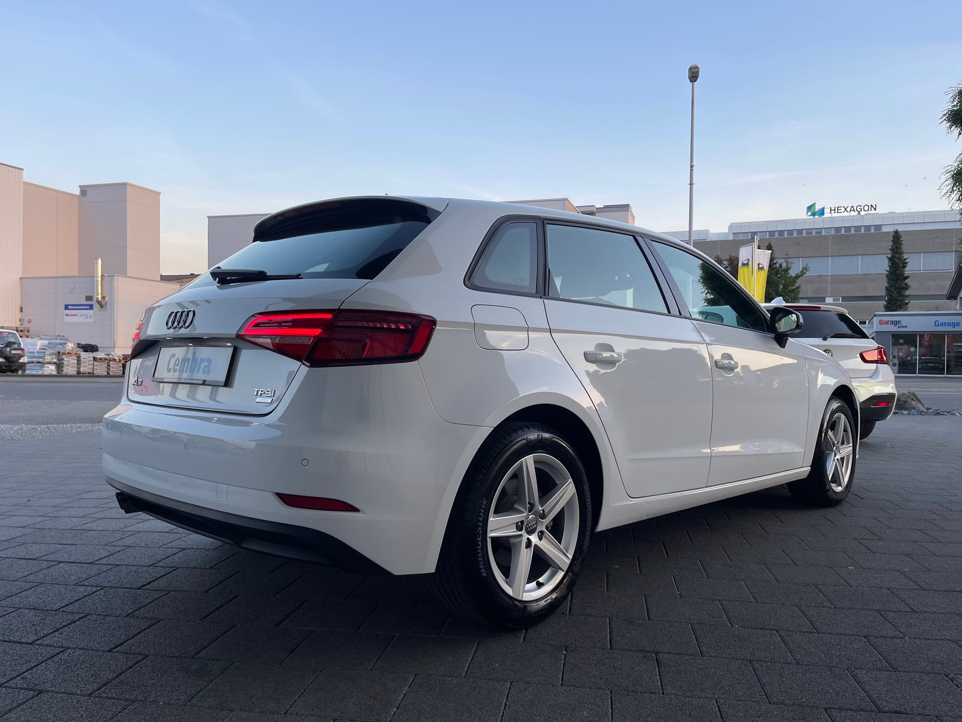 AUDI A3 Sportback 1.4 TFSI Design S-tronic-image-4