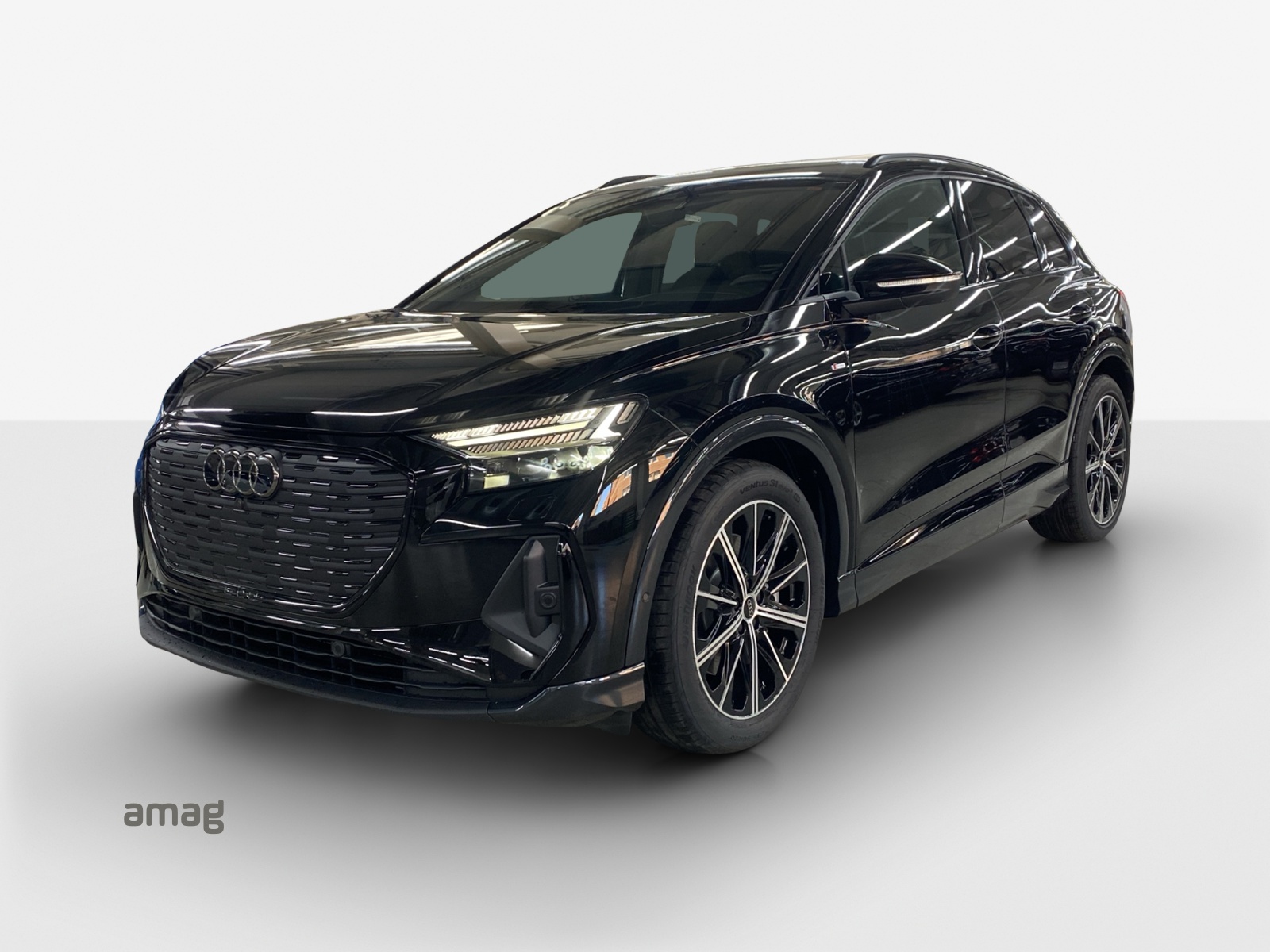 AUDI Q4 e-tron 45 Attraction quattro