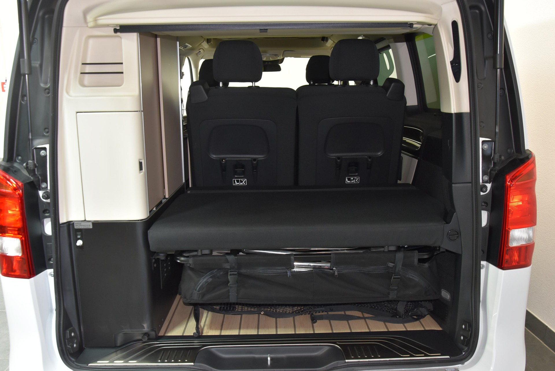MERCEDES-BENZ Marco Polo 220 d Automat-image-11