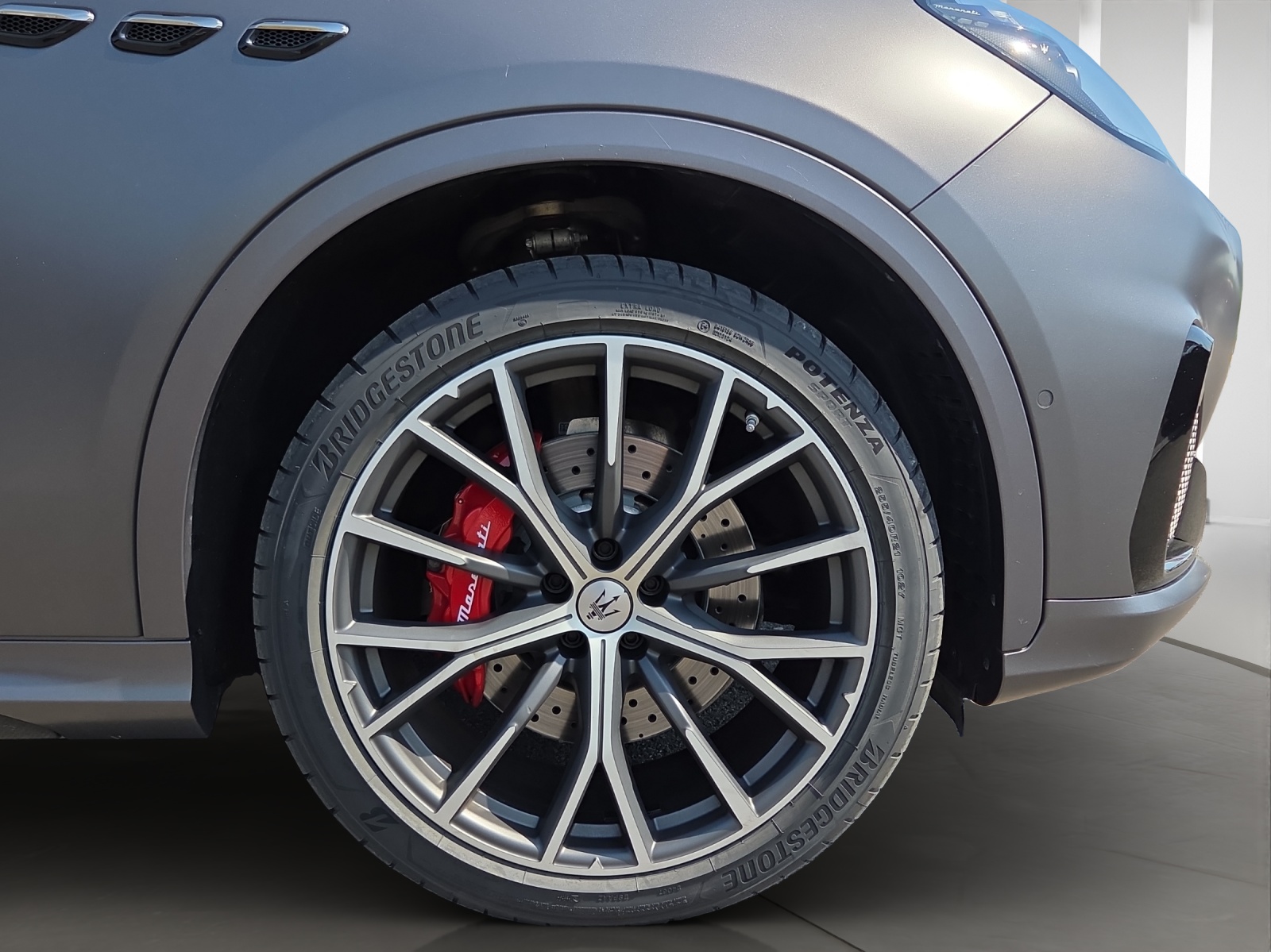 MASERATI Grecale 3.0 Trofeo Automatica-image-5