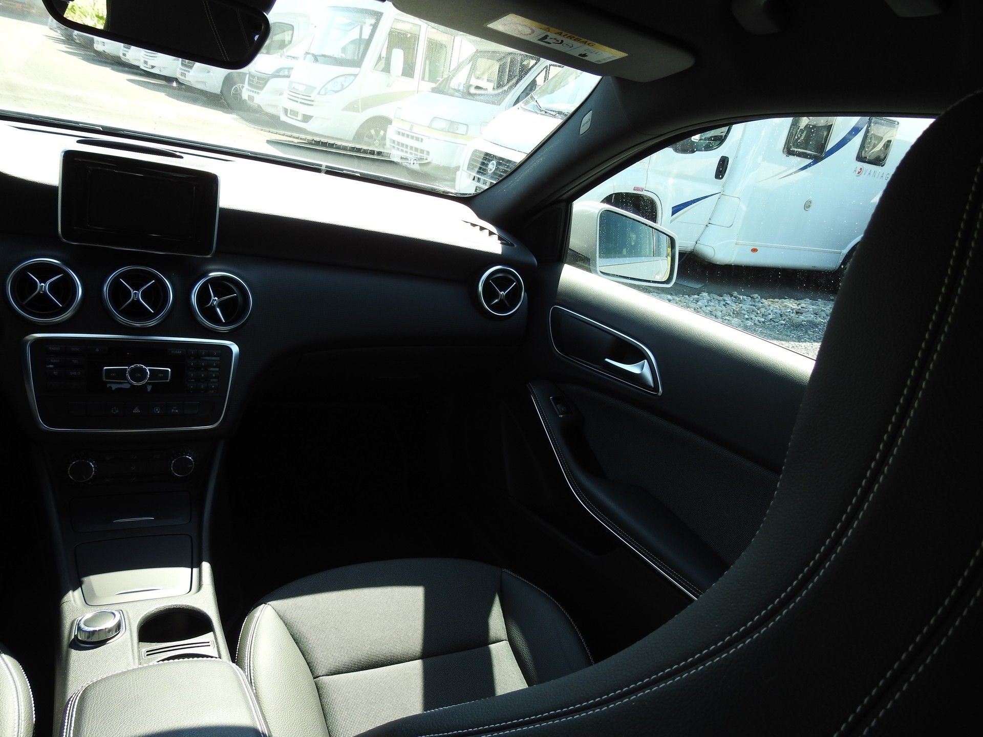 MERCEDES-BENZ A 220 Style 4Matic 7G-DCT-image-17