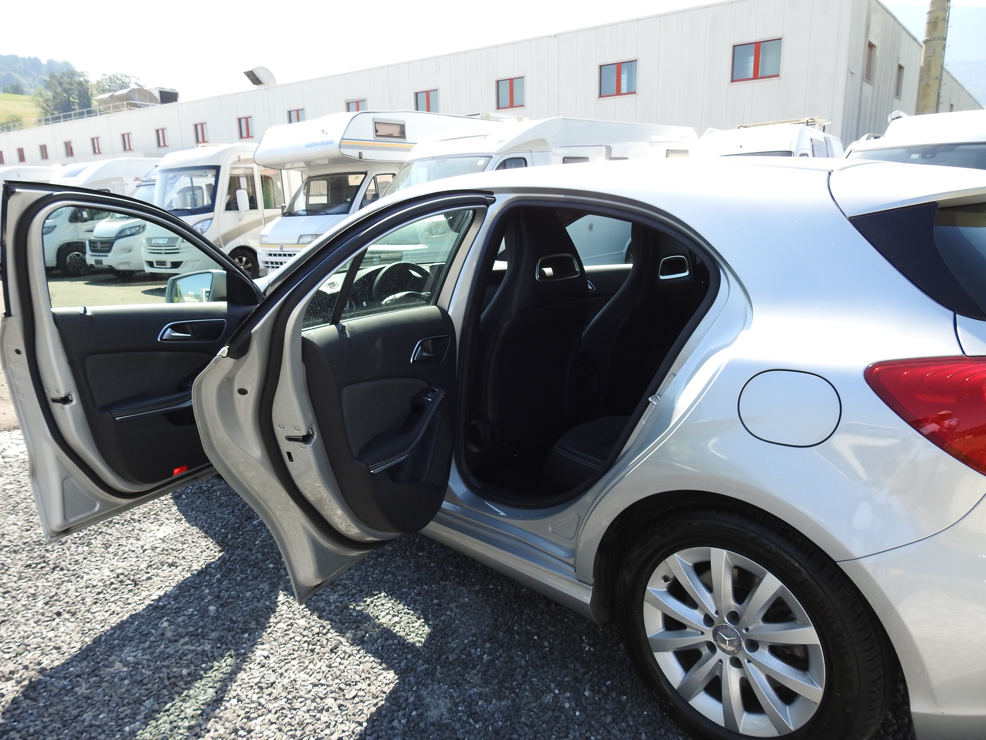 MERCEDES-BENZ A 220 Style 4Matic 7G-DCT-image-14