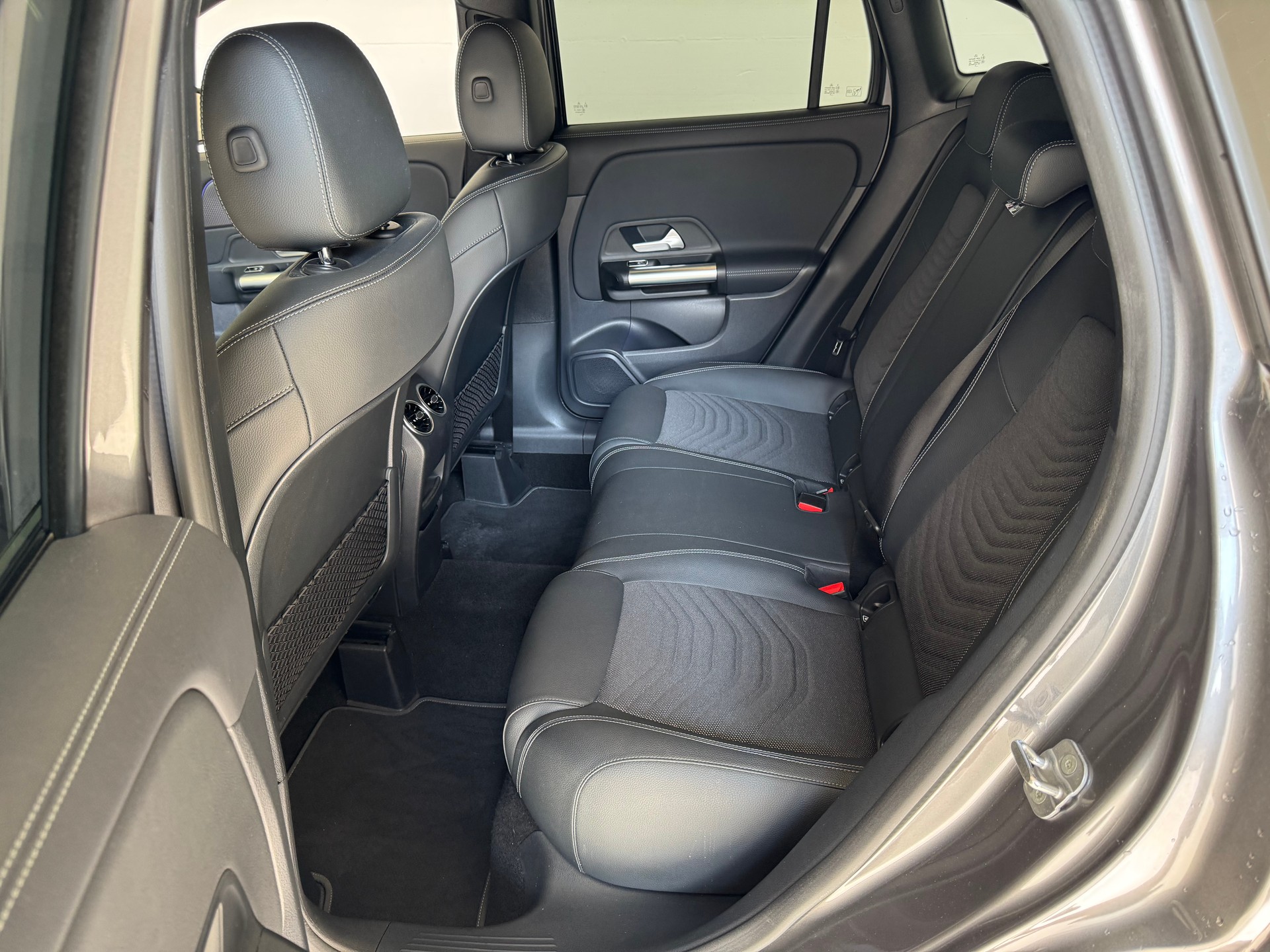 MERCEDES-BENZ GLA 200 4Matic Progressive 8G-DCT ## Auto CH gratis service-image-12