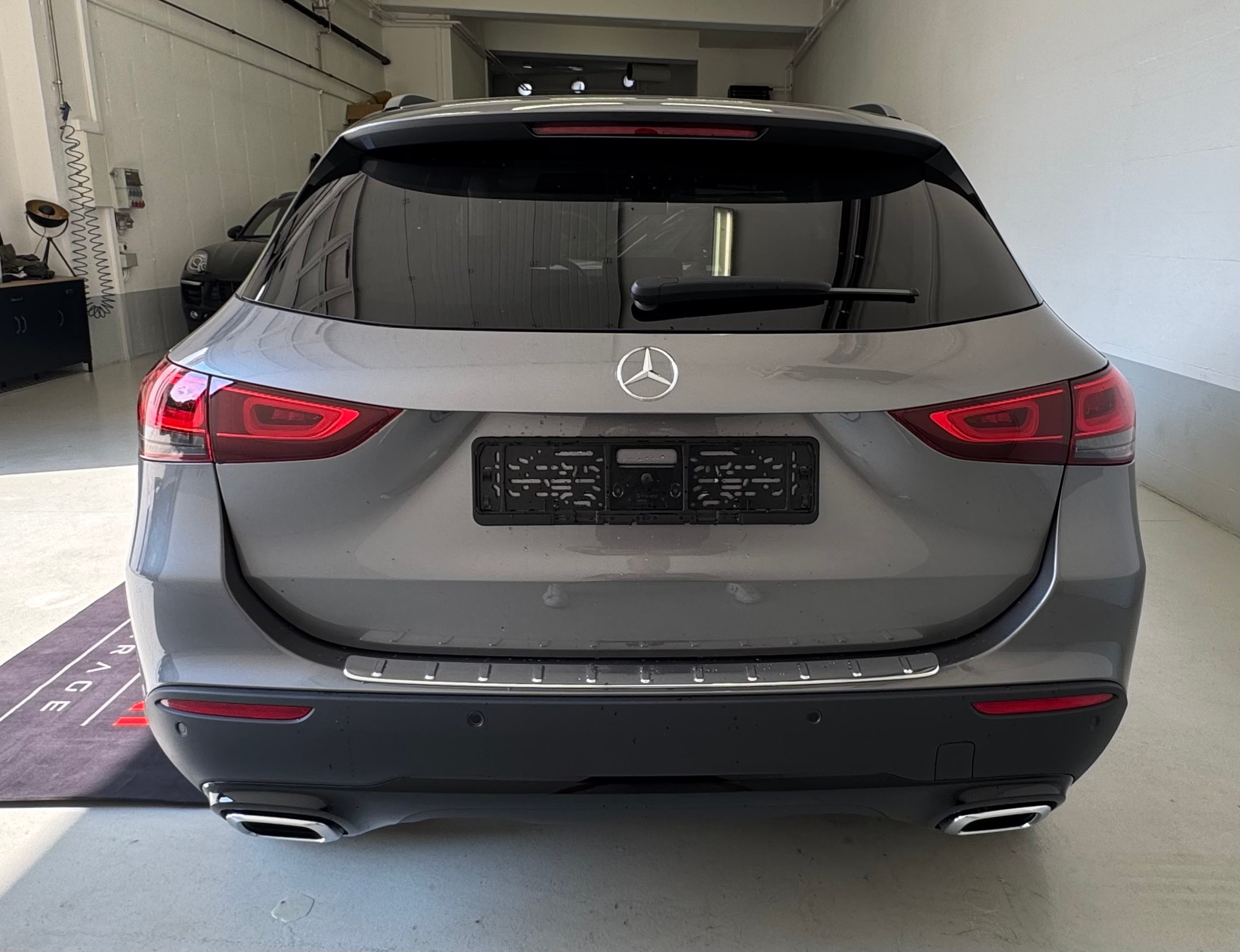 MERCEDES-BENZ GLA 200 4Matic Progressive 8G-DCT ## Auto CH gratis service-image-4