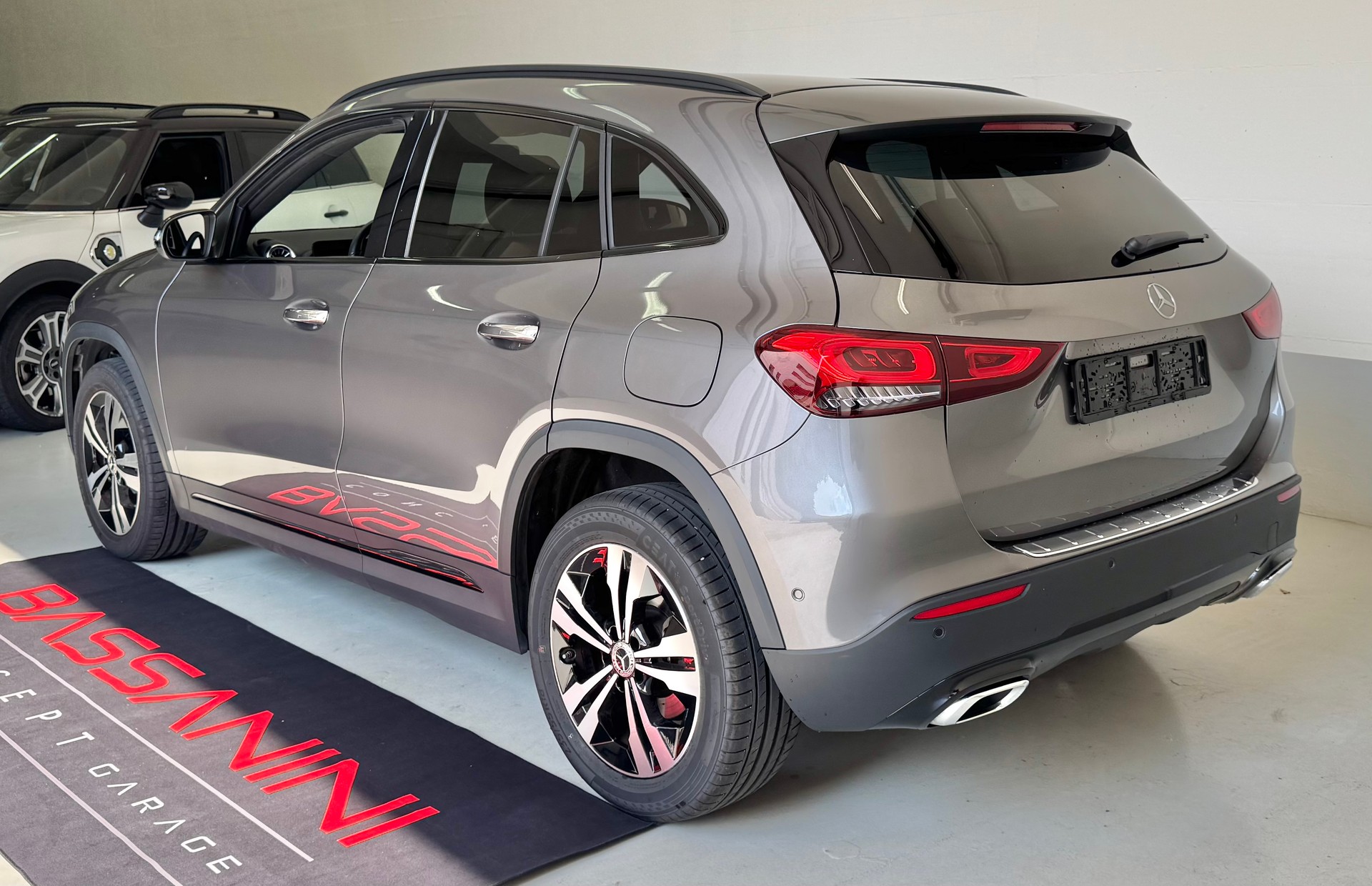 MERCEDES-BENZ GLA 200 4Matic Progressive 8G-DCT ## Auto CH gratis service-image-3