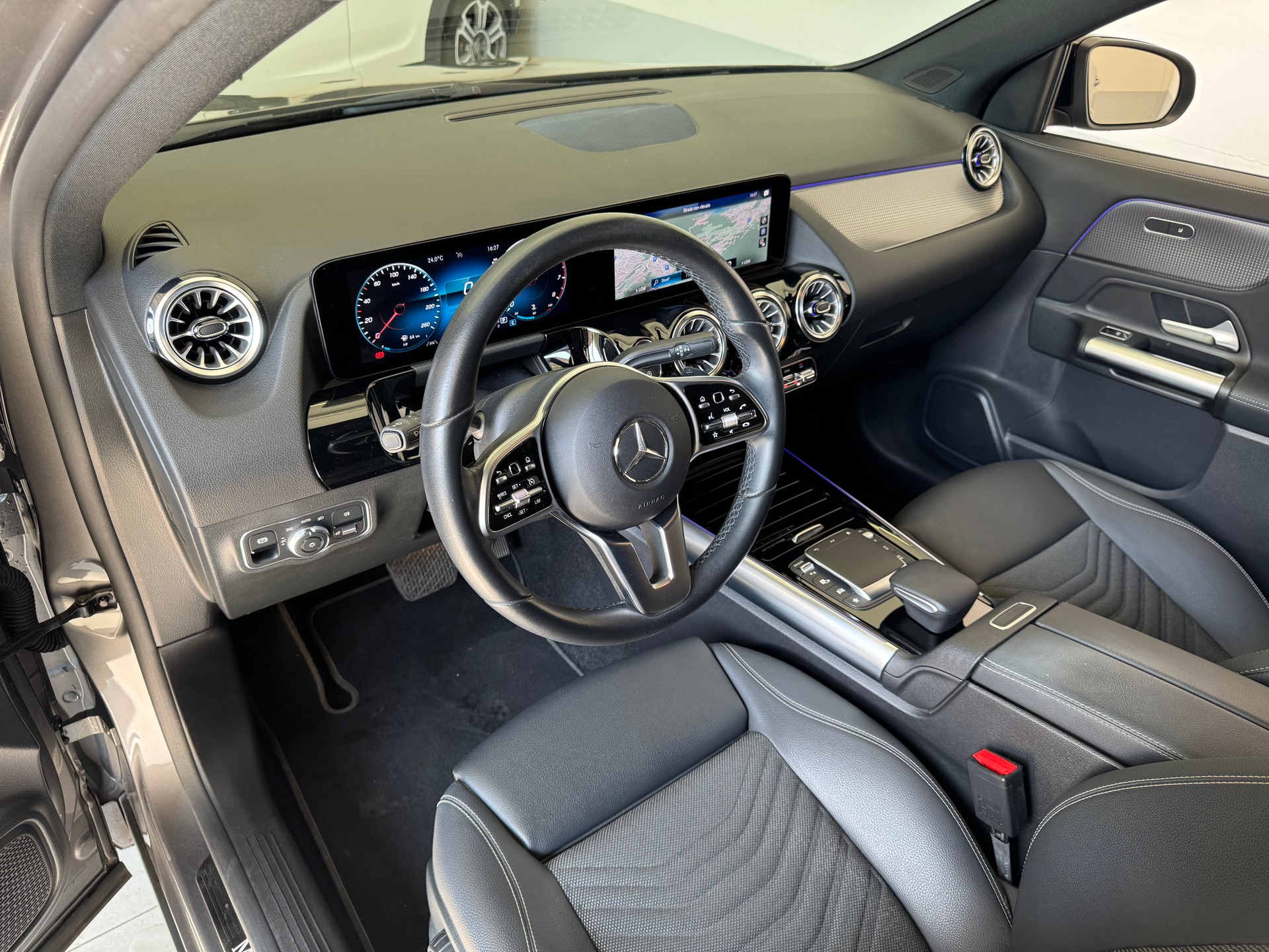 MERCEDES-BENZ GLA 200 4Matic Progressive 8G-DCT ## Auto CH gratis service-image-6