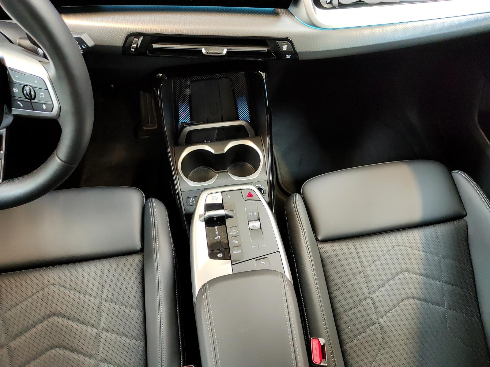 BMW X1 30e xDrive M Sport Parking Assistant Plus-image-12