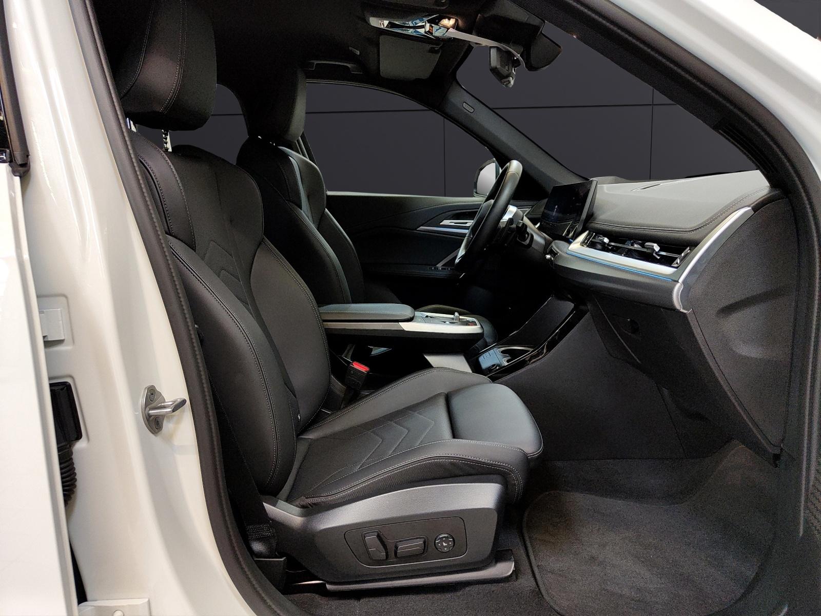 BMW X1 30e xDrive M Sport Parking Assistant Plus-image-18