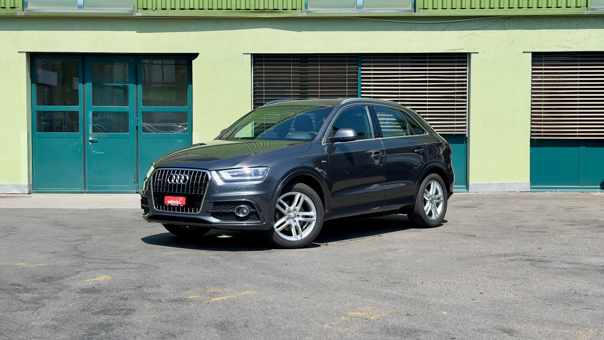 AUDI Q3 2.0 TDI quattro S-tronic-image-0