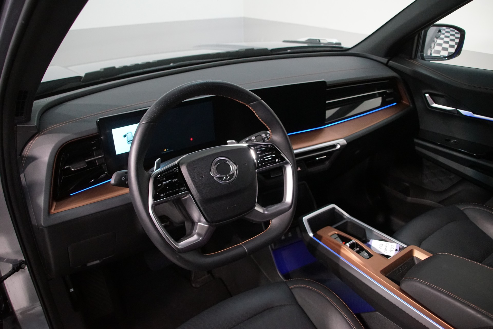 KGM-SsangYong Torres EVX 73 kWh Titanium **Swiss-Edition**-image-14