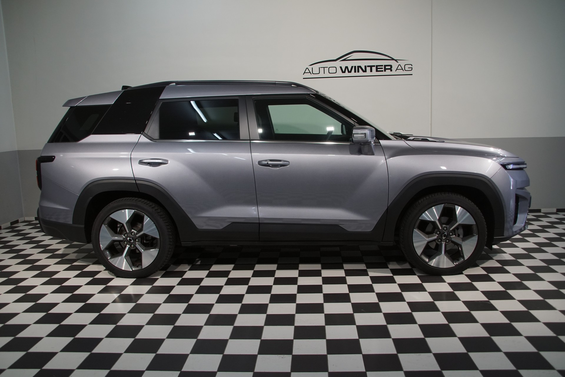 KGM-SsangYong Torres EVX 73 kWh Titanium **Swiss-Edition**-image-5