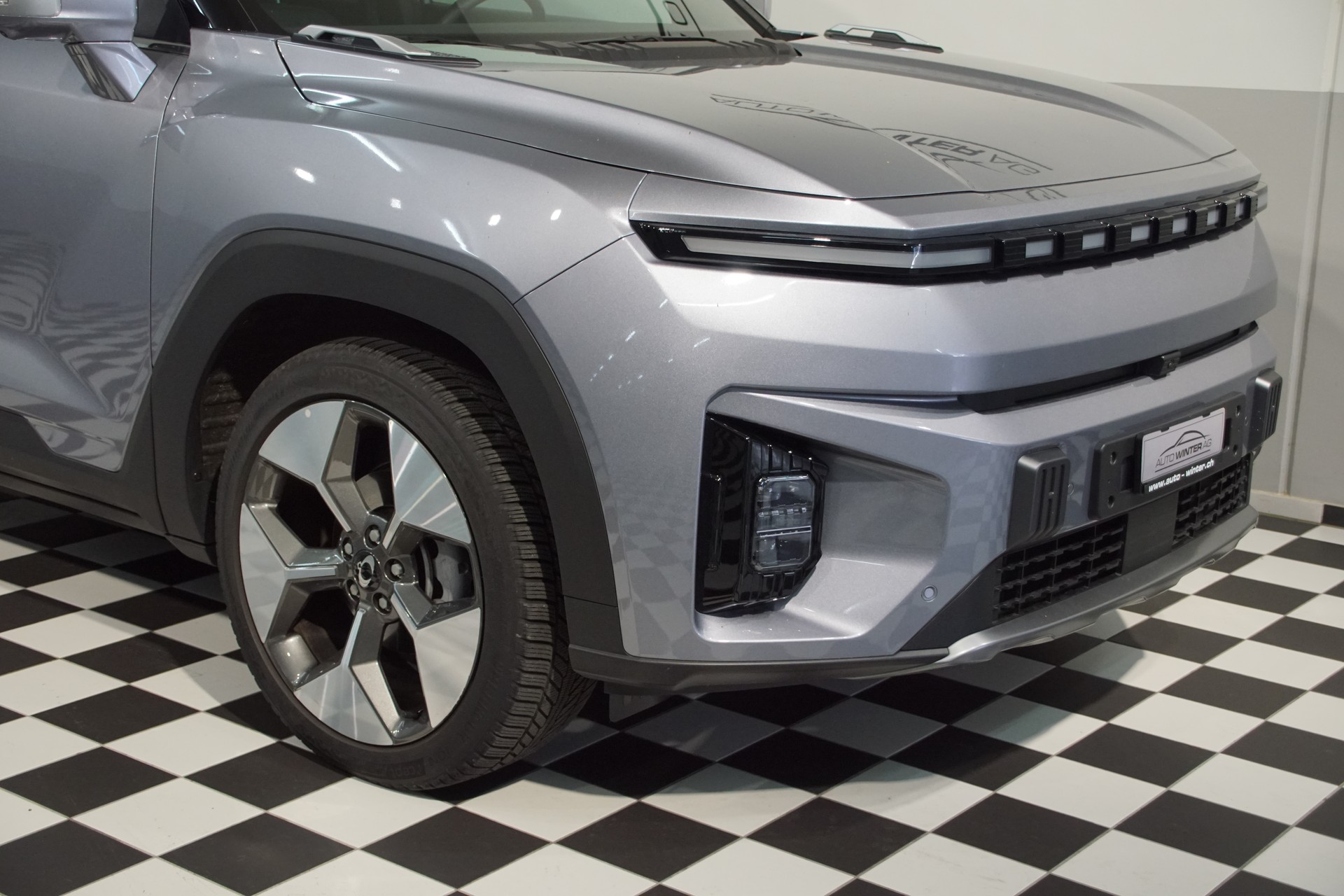 KGM-SsangYong Torres EVX 73 kWh Titanium **Swiss-Edition**-image-2