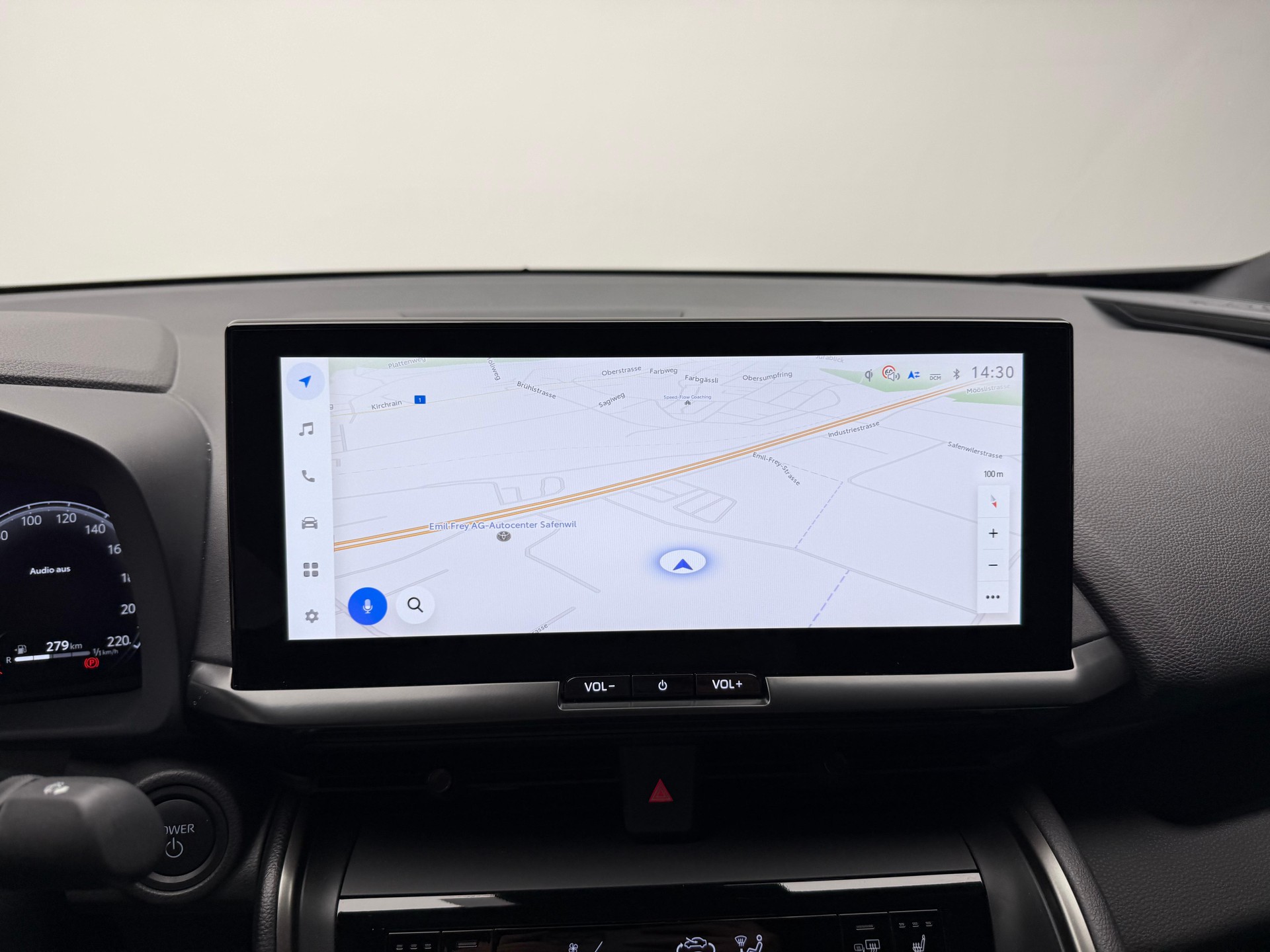 TOYOTA C-HR 2.0 PHEV Swiss Edition-image-12