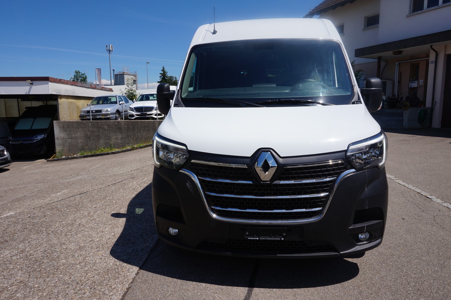 RENAULT Master T35 2.3 Blue dCi 150 L3H2-image-1
