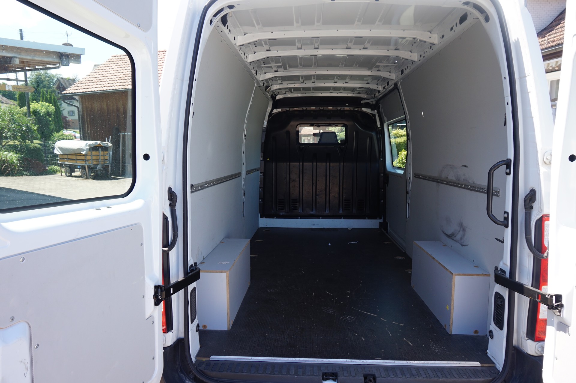 RENAULT Master T35 2.3 Blue dCi 150 L3H2-image-5
