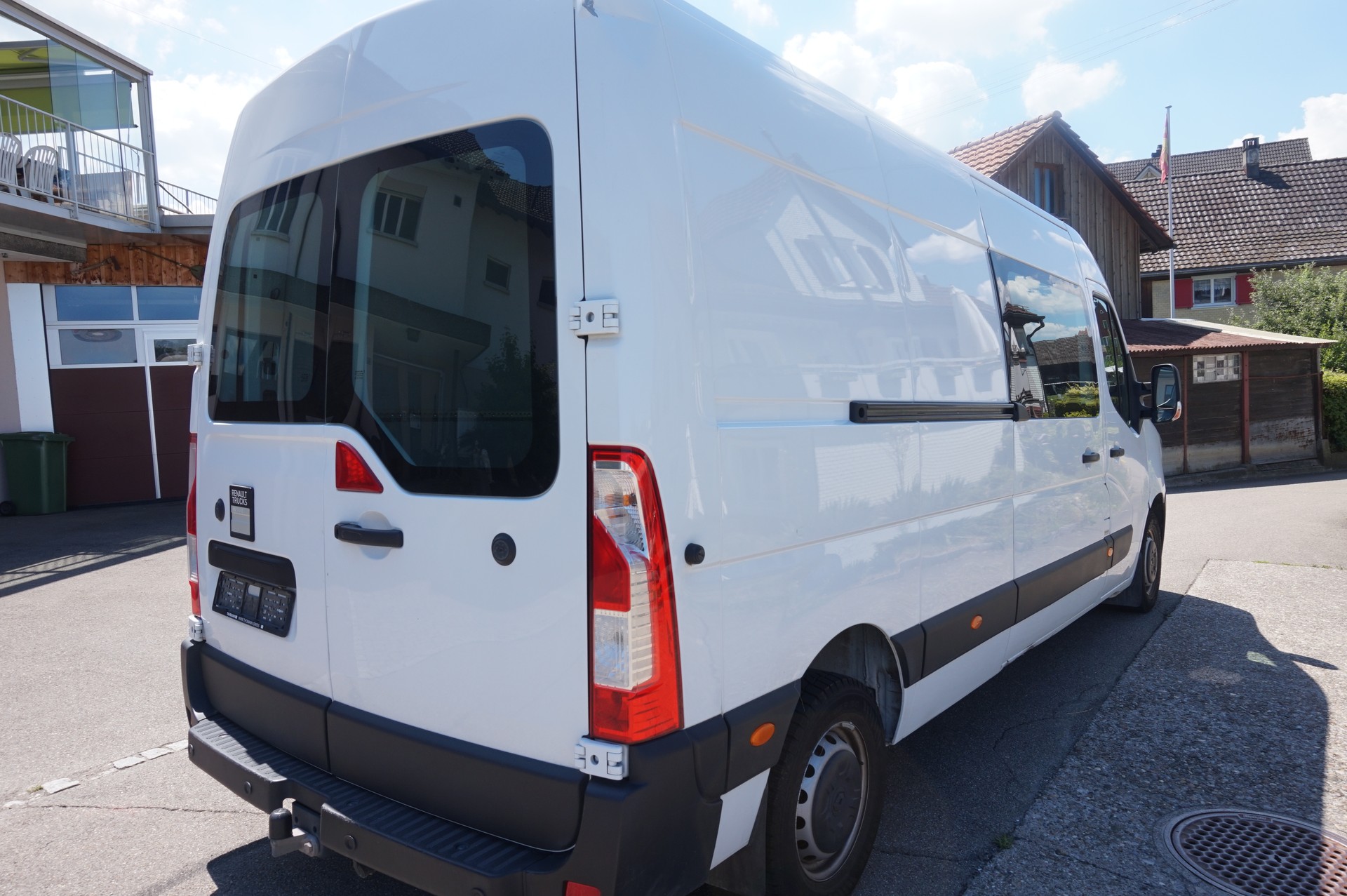 RENAULT Master T35 2.3 Blue dCi 150 L3H2-image-3